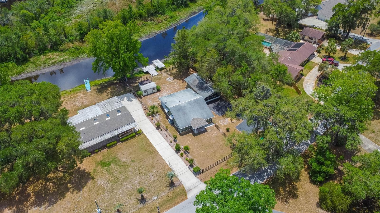 RIVER LAKES MANOR UNIT 01 - Residential