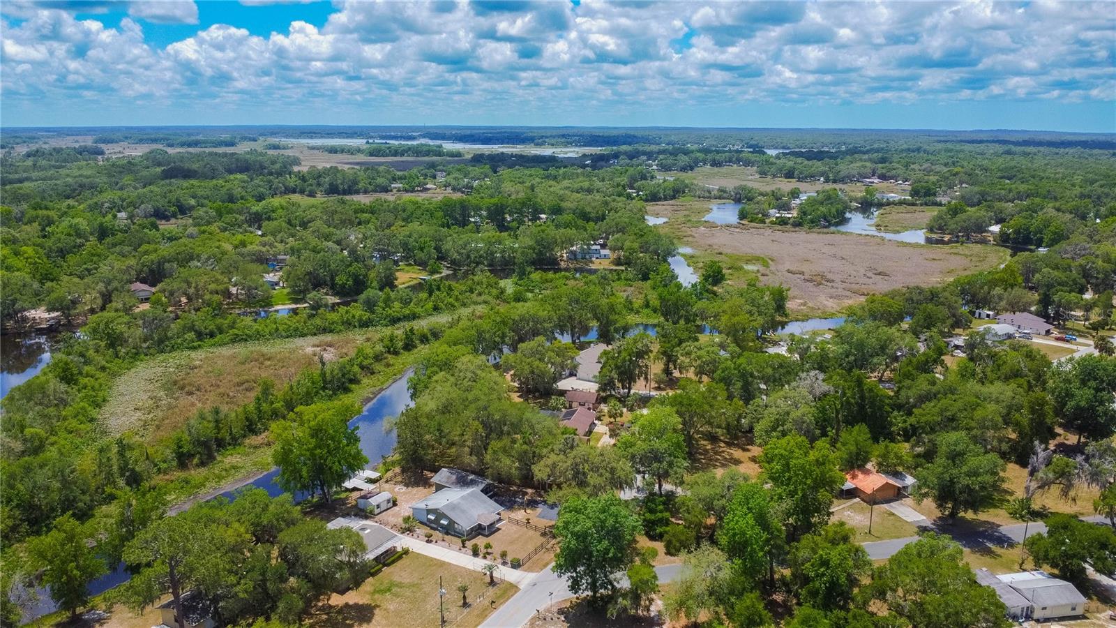 RIVER LAKES MANOR UNIT 01 - Residential