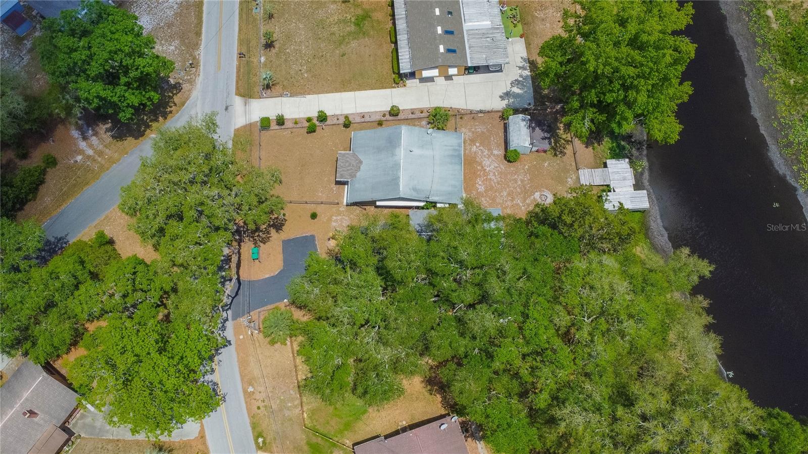 RIVER LAKES MANOR UNIT 01 - Residential