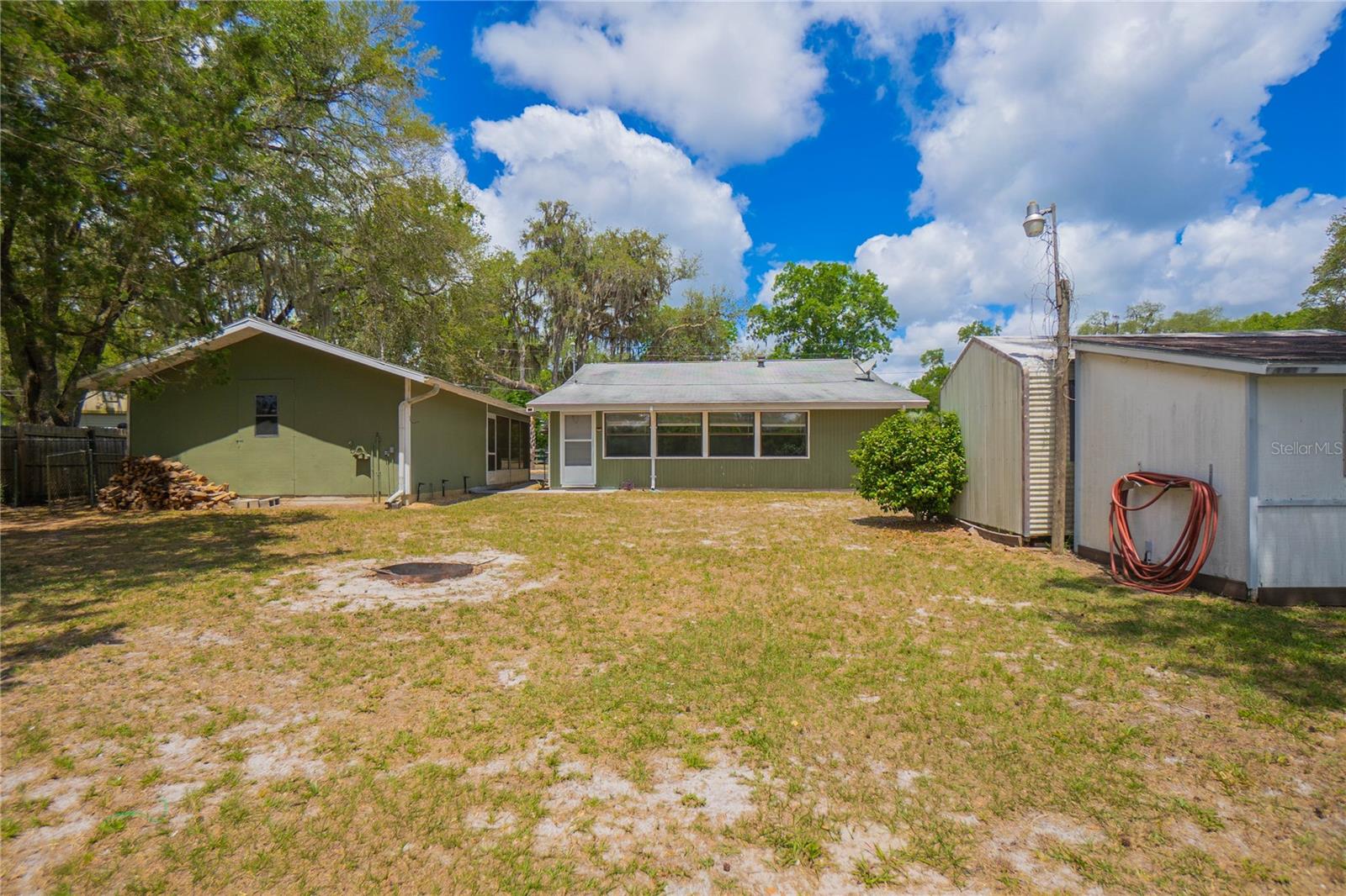 RIVER LAKES MANOR UNIT 01 - Residential