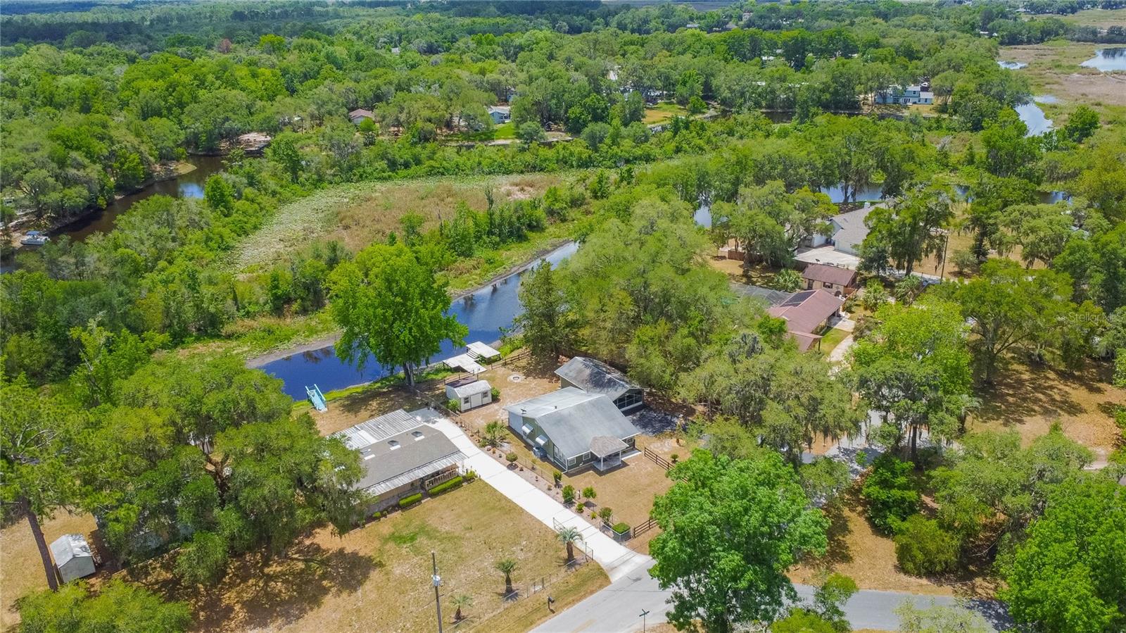 RIVER LAKES MANOR UNIT 01 - Residential