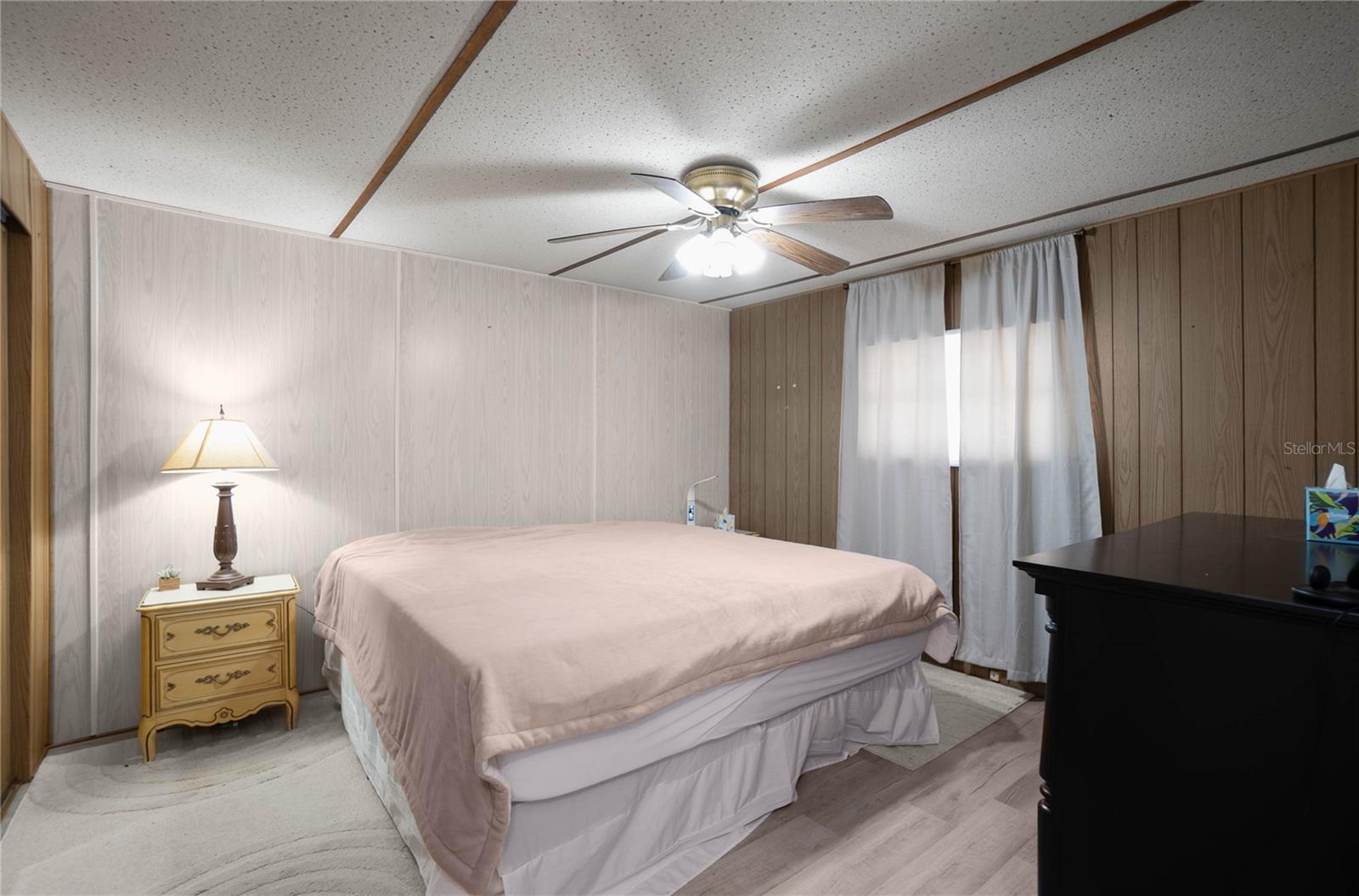 RIVER LAKES MANOR UNIT 01 - Residential