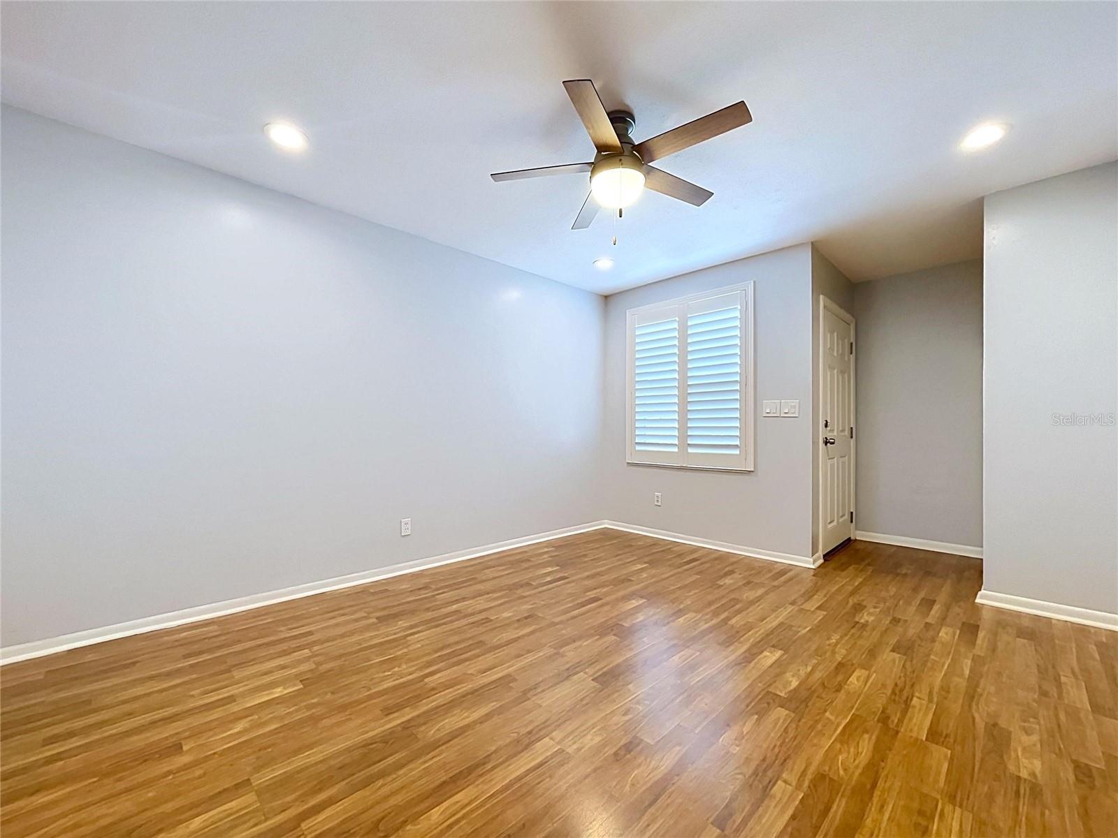 TAMPA VILLAS SOUTH UNIT 1 - Residential