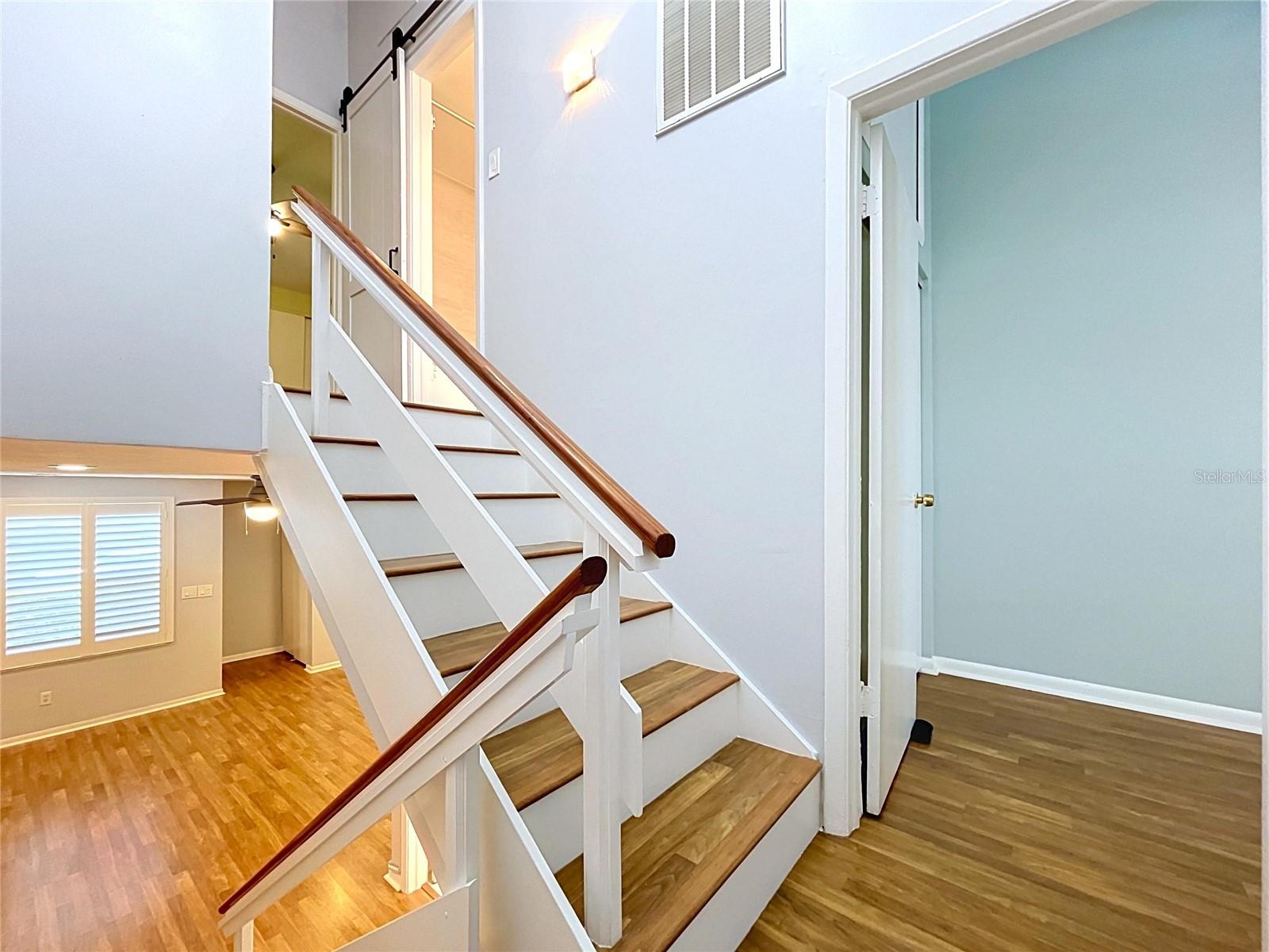 TAMPA VILLAS SOUTH UNIT 1 - Residential