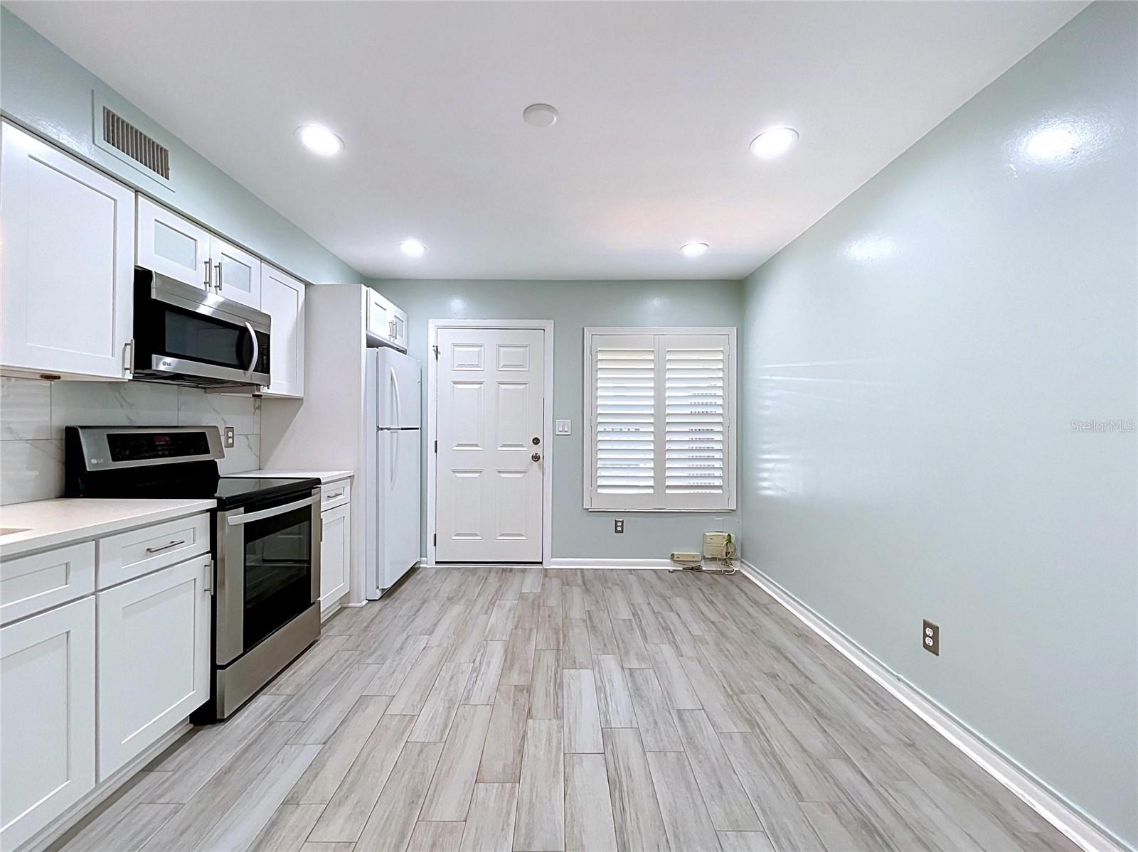 TAMPA VILLAS SOUTH UNIT 1 - Residential