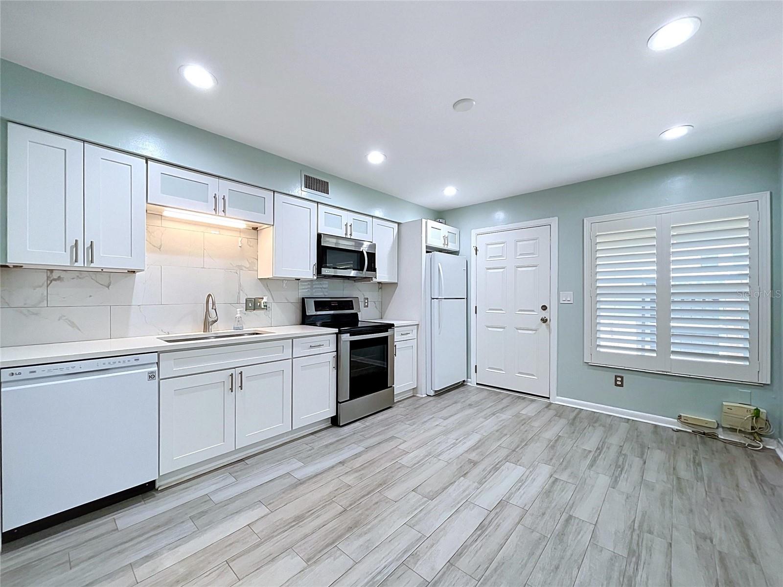 TAMPA VILLAS SOUTH UNIT 1 - Residential