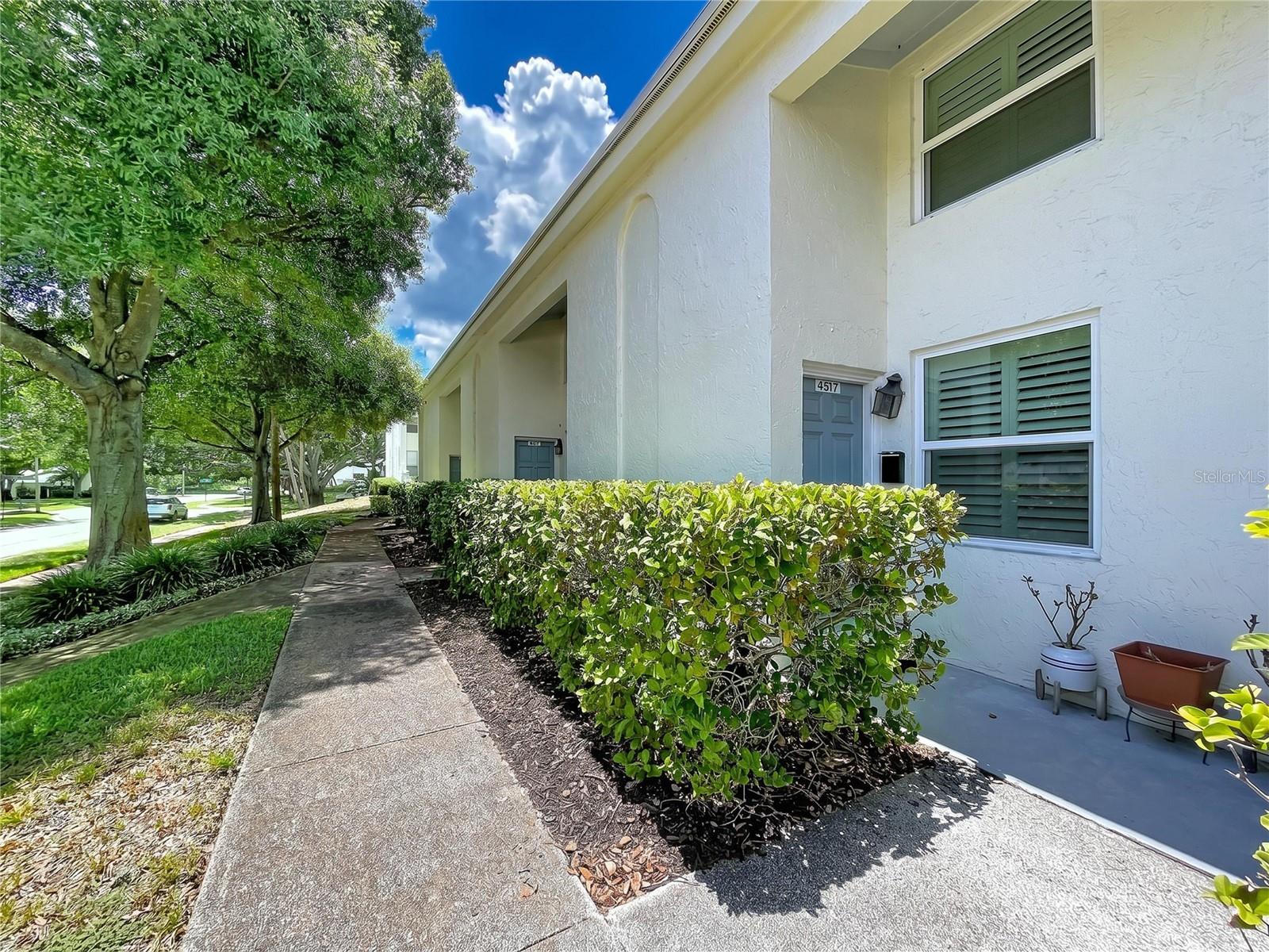 TAMPA VILLAS SOUTH UNIT 1 - Residential