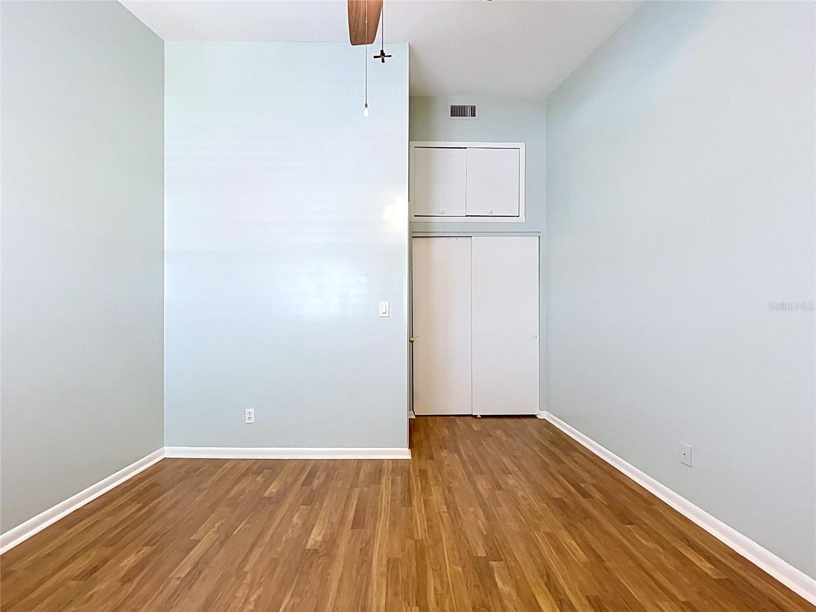 TAMPA VILLAS SOUTH UNIT 1 - Residential
