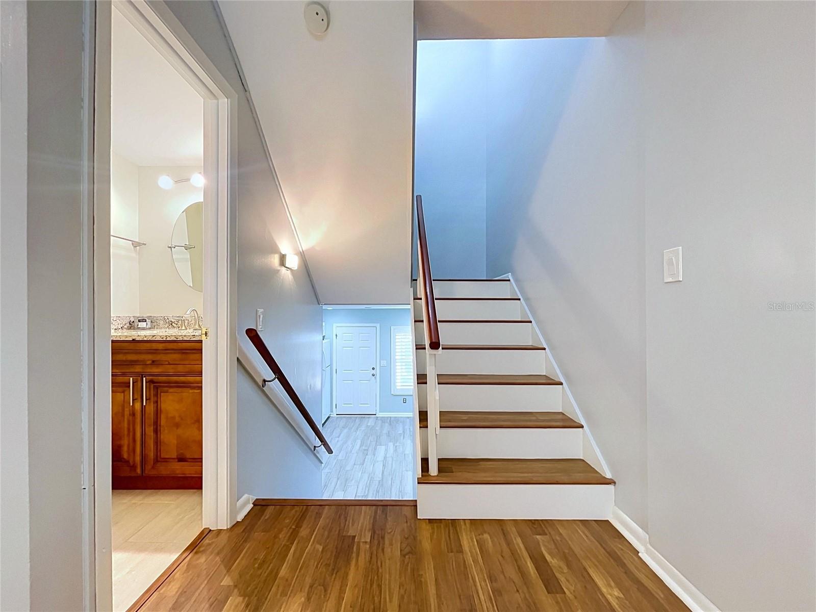 TAMPA VILLAS SOUTH UNIT 1 - Residential