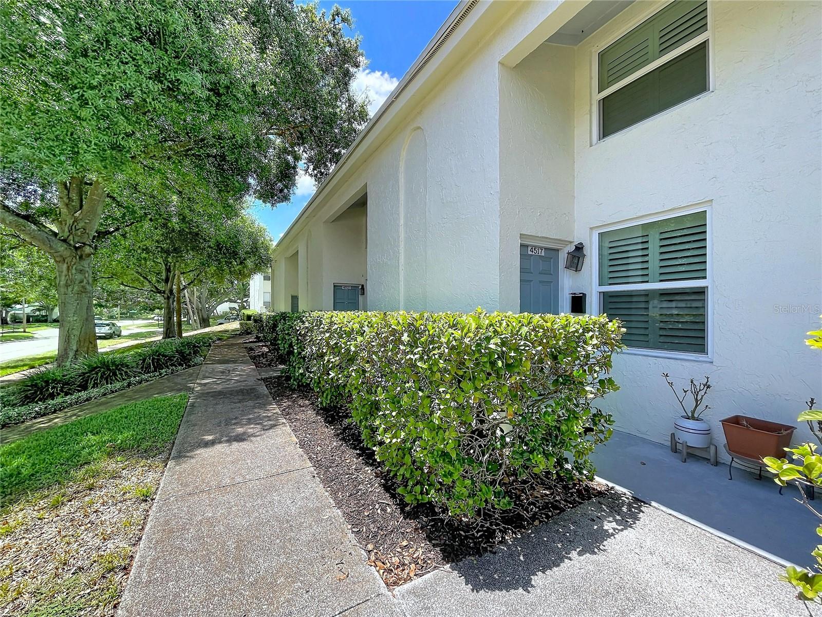 TAMPA VILLAS SOUTH UNIT 1 - Residential