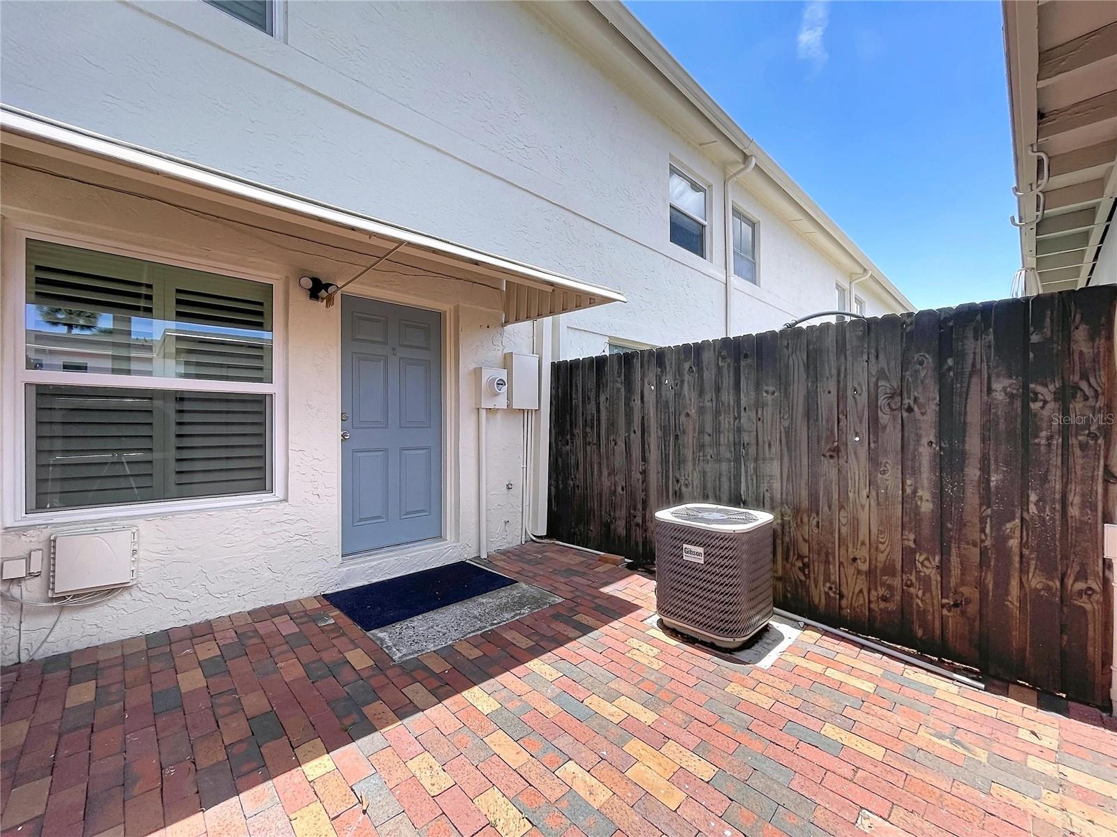 TAMPA VILLAS SOUTH UNIT 1 - Residential