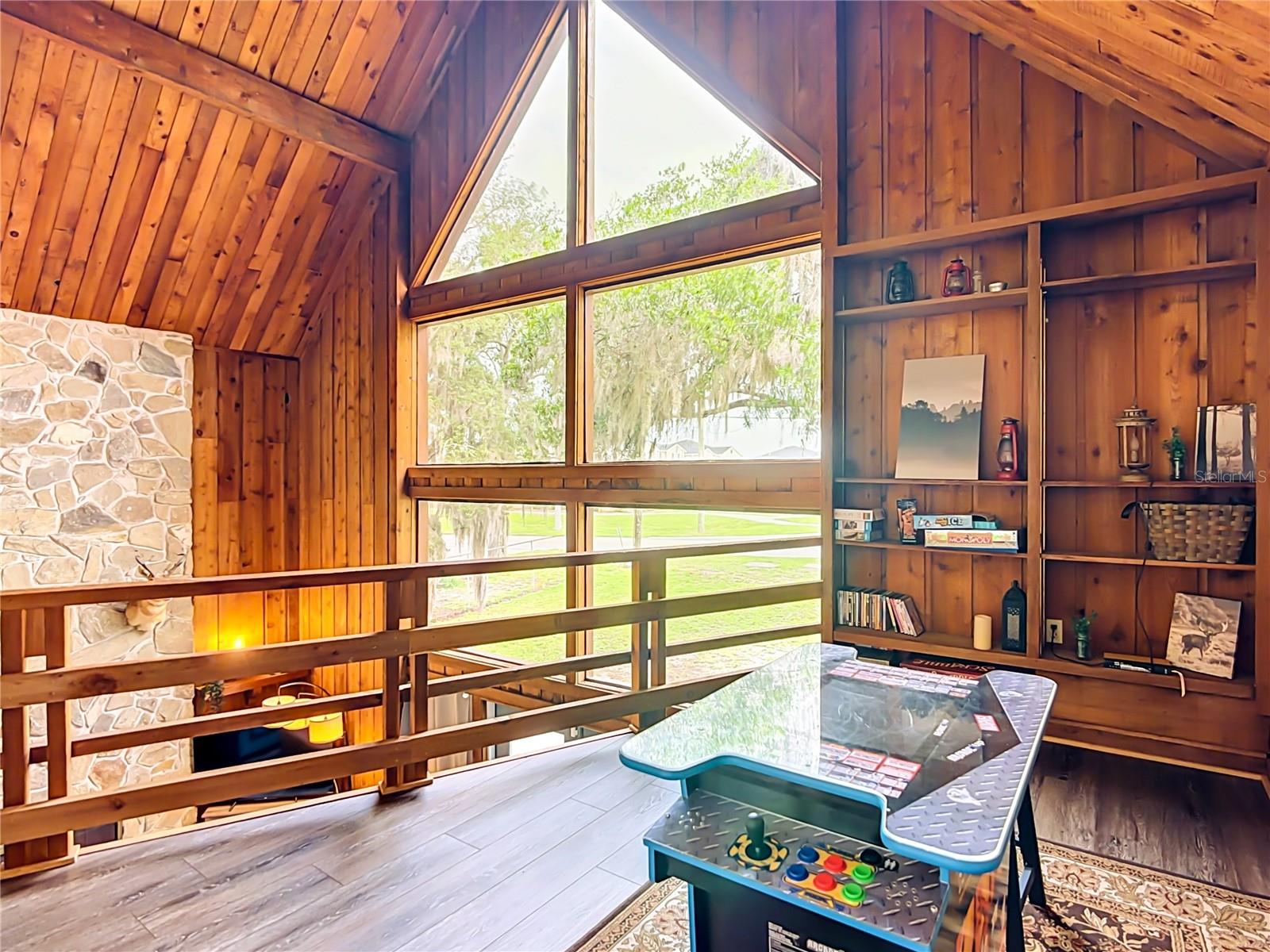 LUCERNE SHORES - Residential