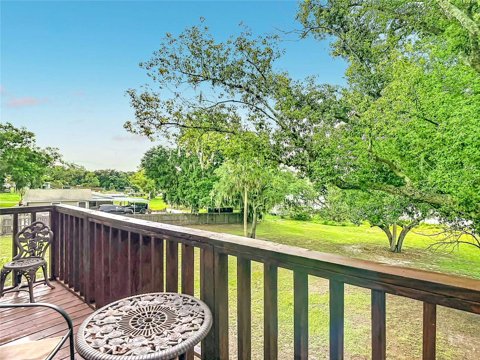 LUCERNE SHORES - Residential