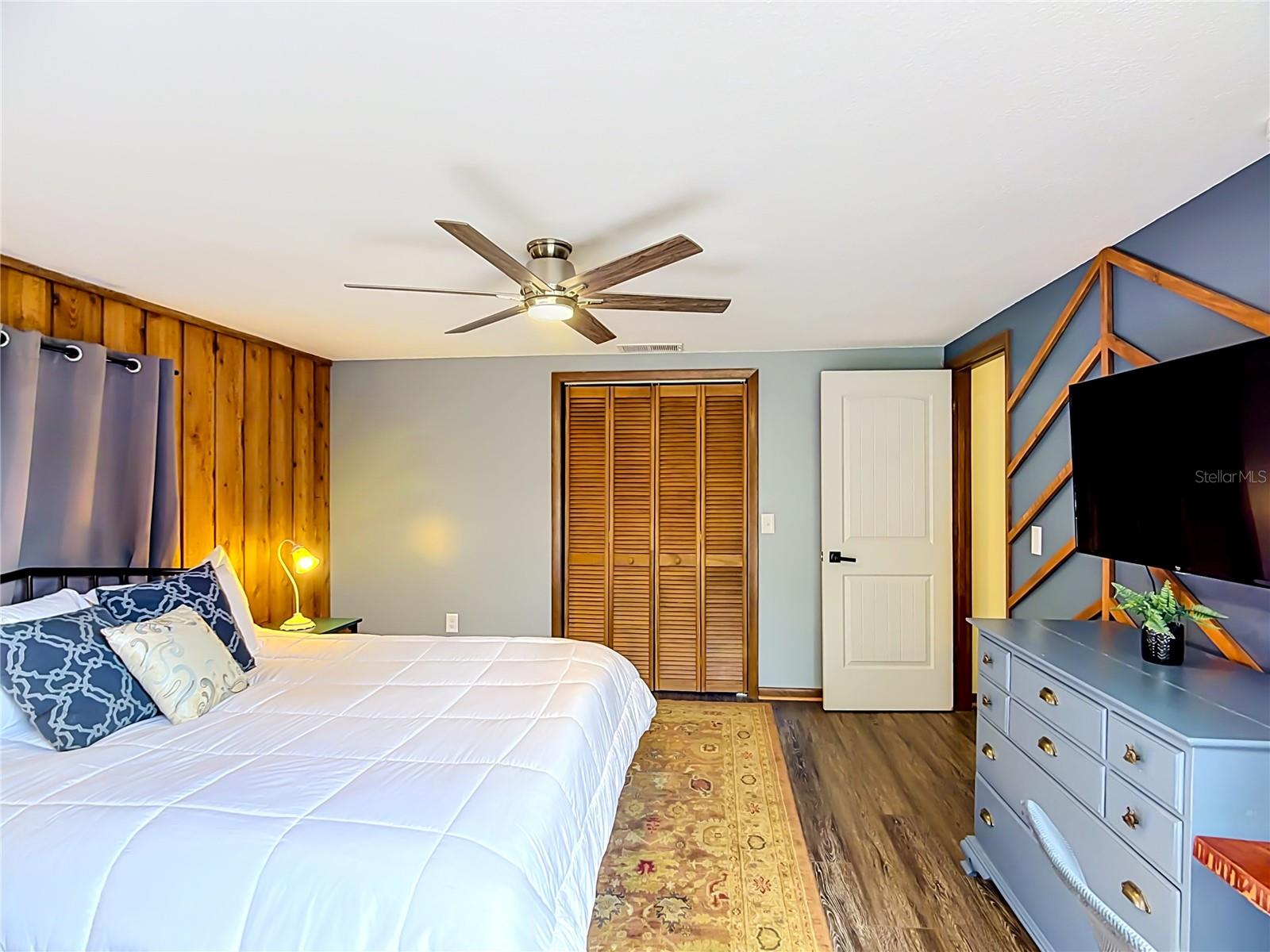 LUCERNE SHORES - Residential