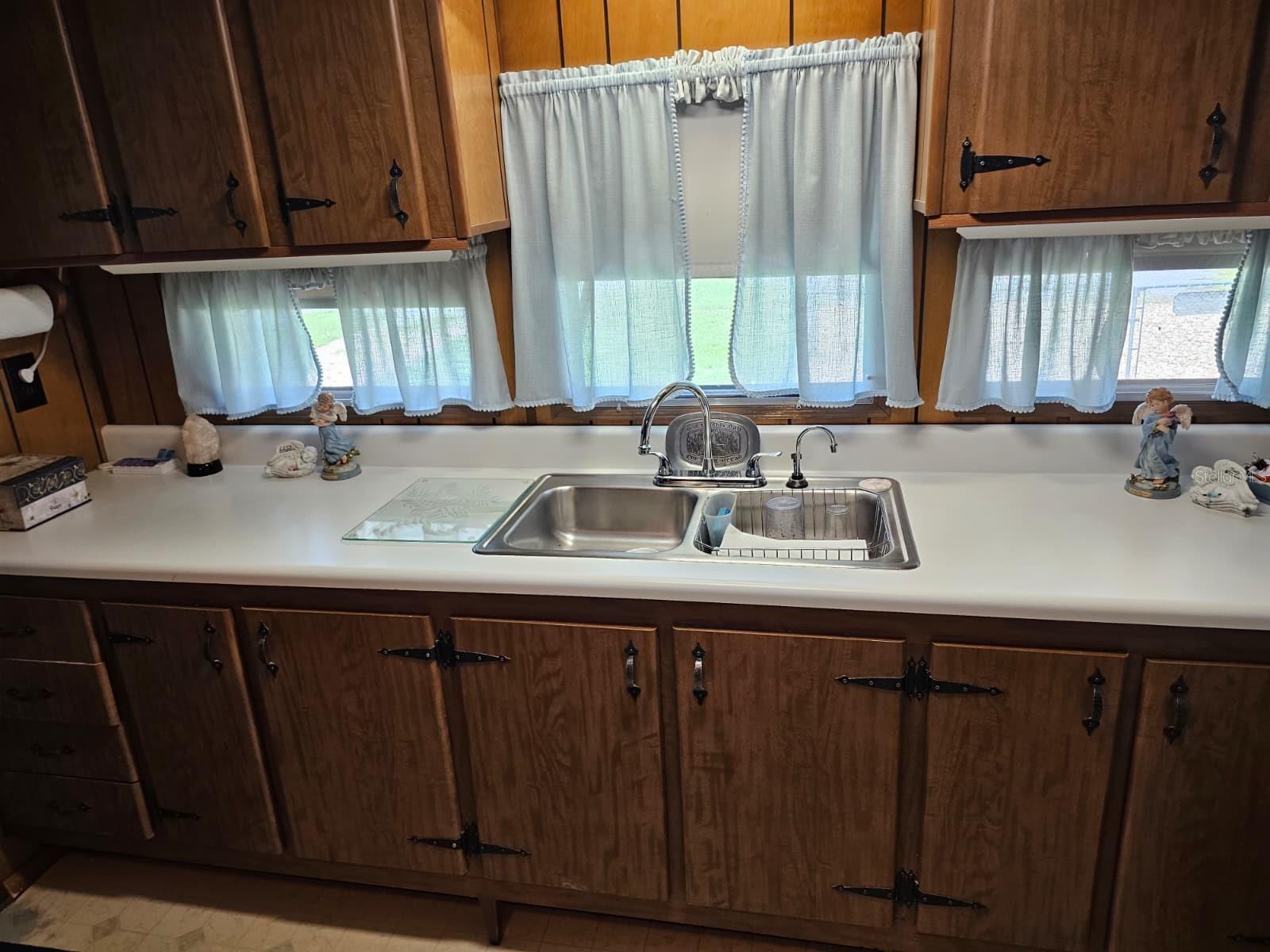 BREEZEWOOD ESTATE - Residential