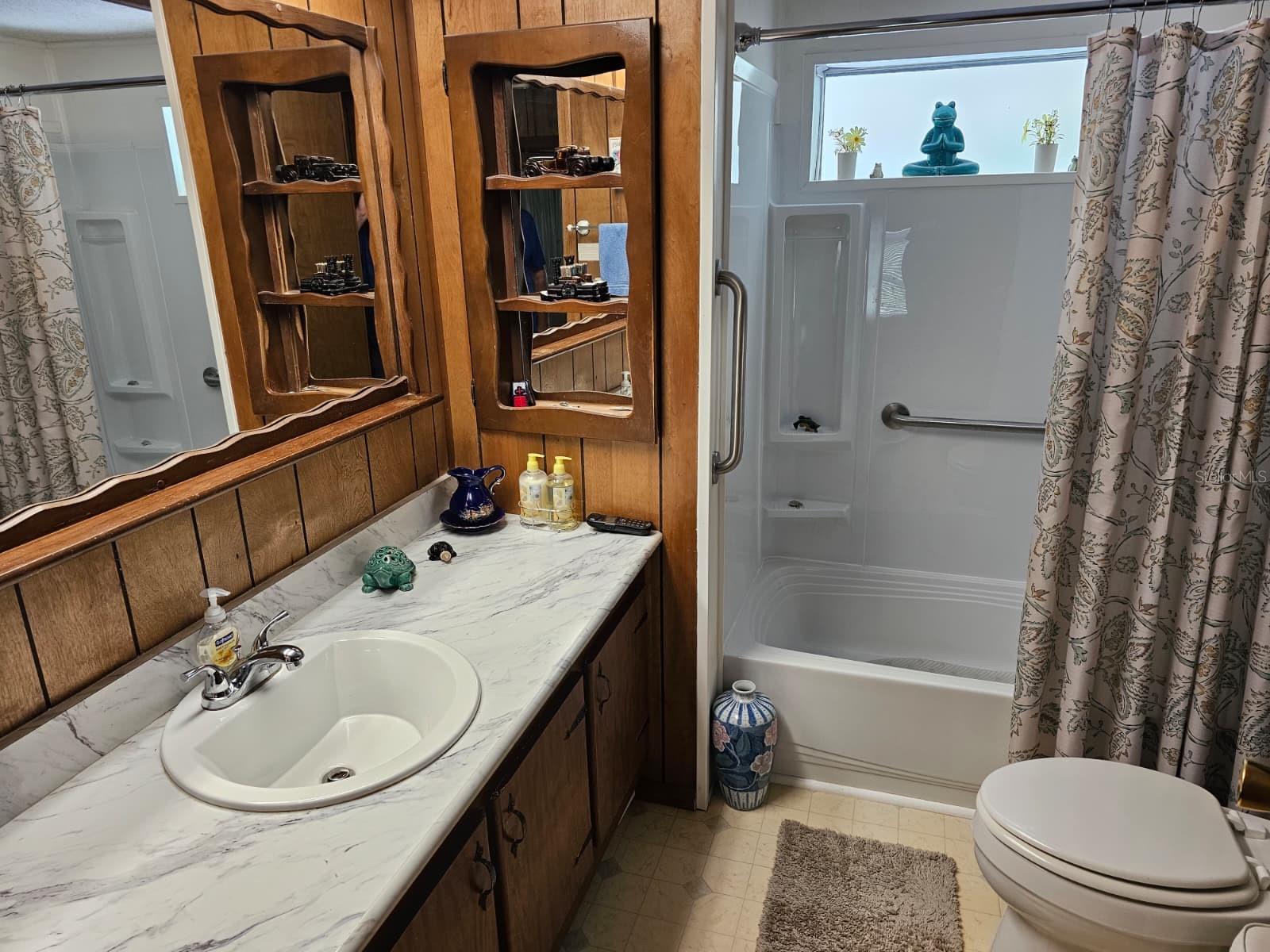 BREEZEWOOD ESTATE - Residential