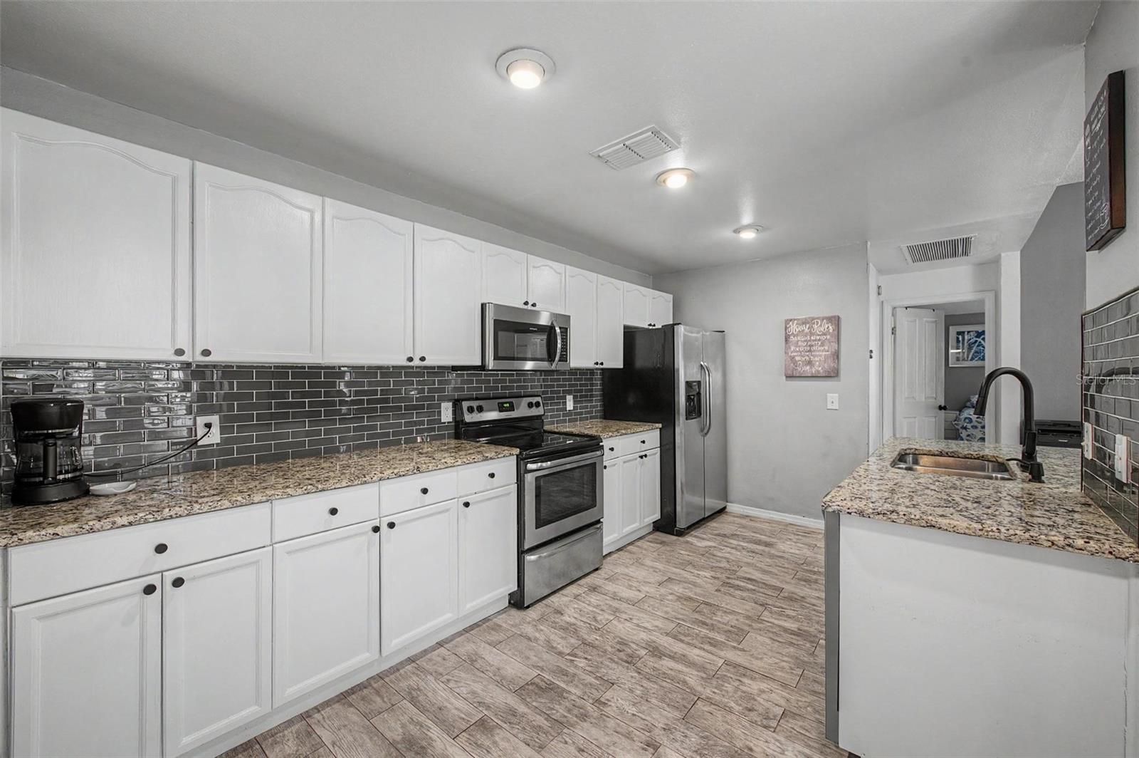 BRENTWOOD HILLS TRCT A UN 1 - Residential