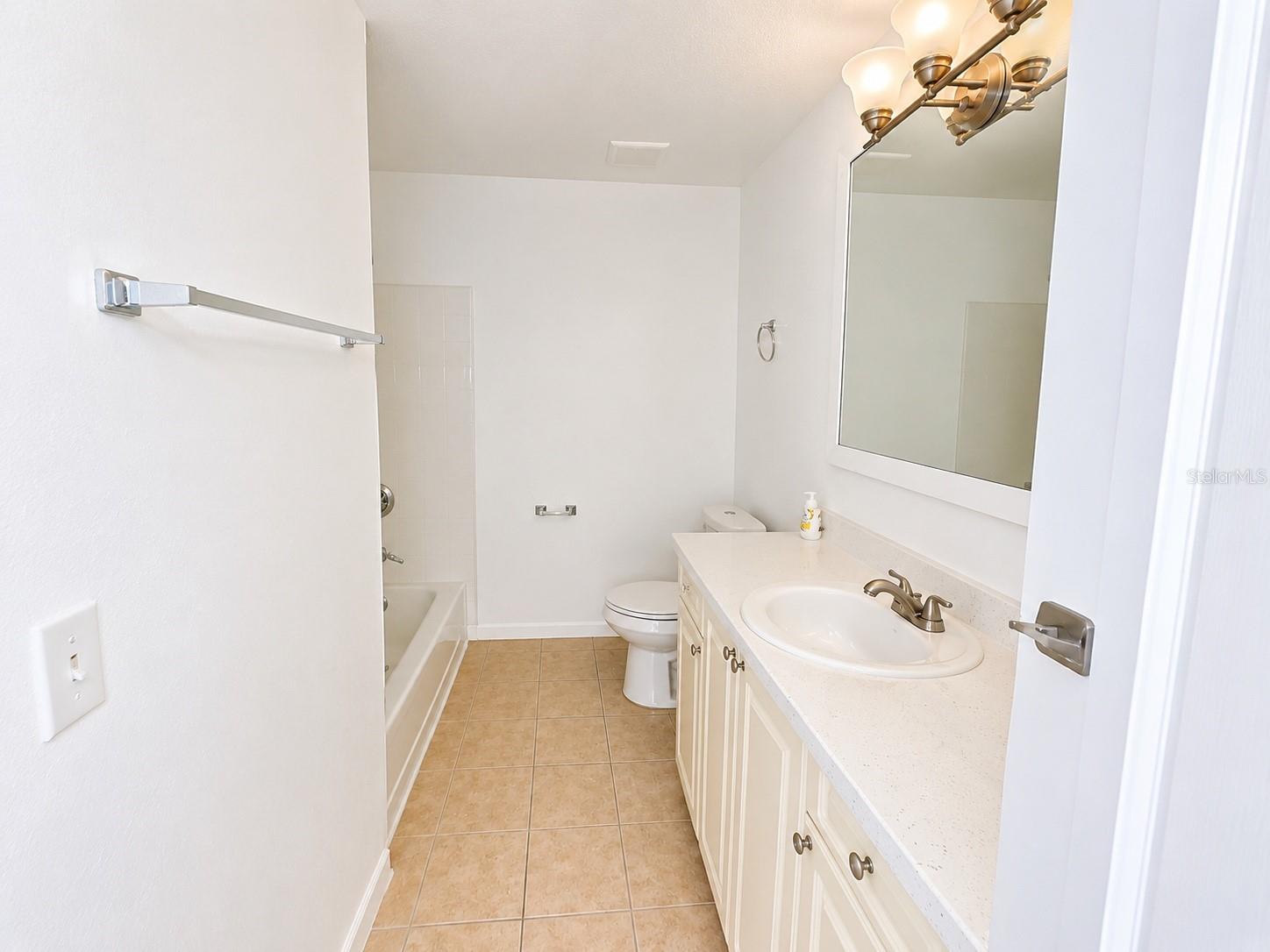 GABLES AT LAKESIDE CONDO - Residential Lease