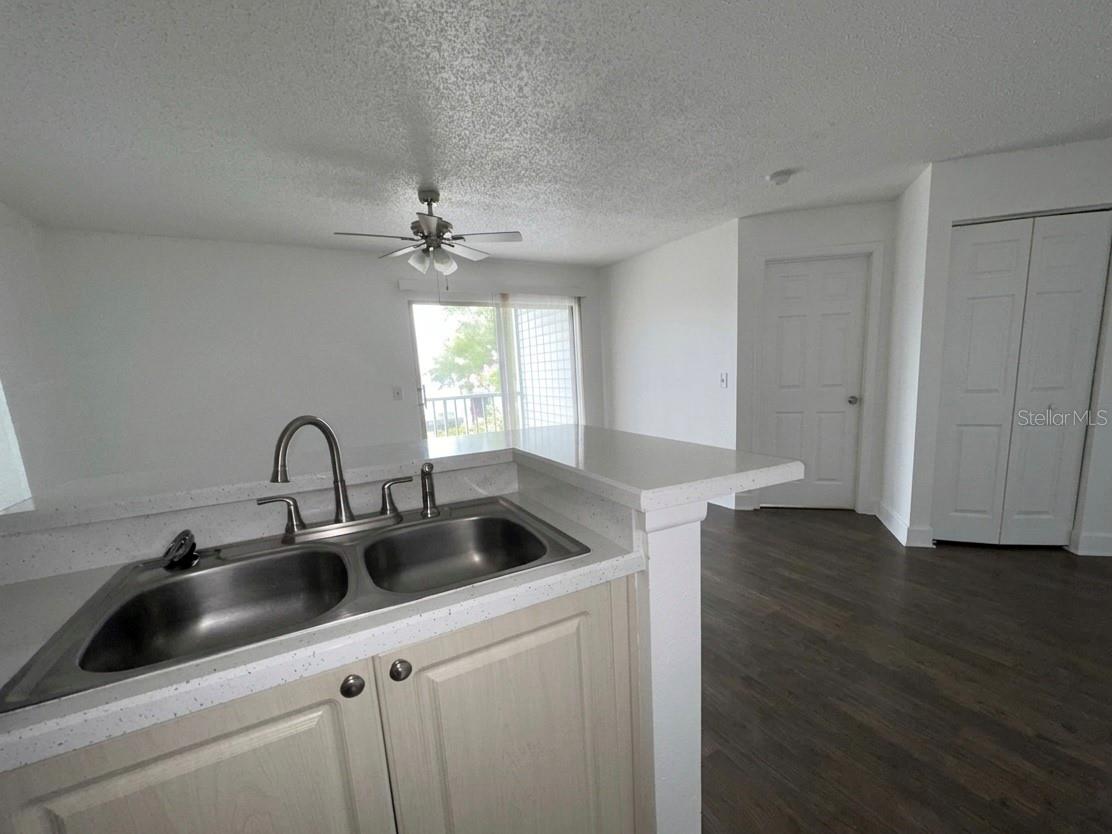 GABLES AT LAKESIDE CONDO - Residential Lease