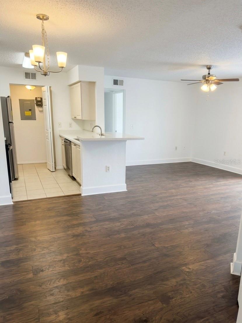 GABLES AT LAKESIDE CONDO - Residential Lease