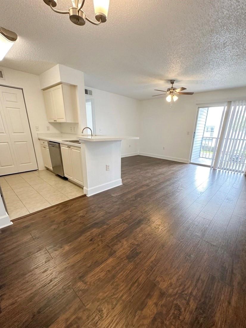 GABLES AT LAKESIDE CONDO - Residential Lease
