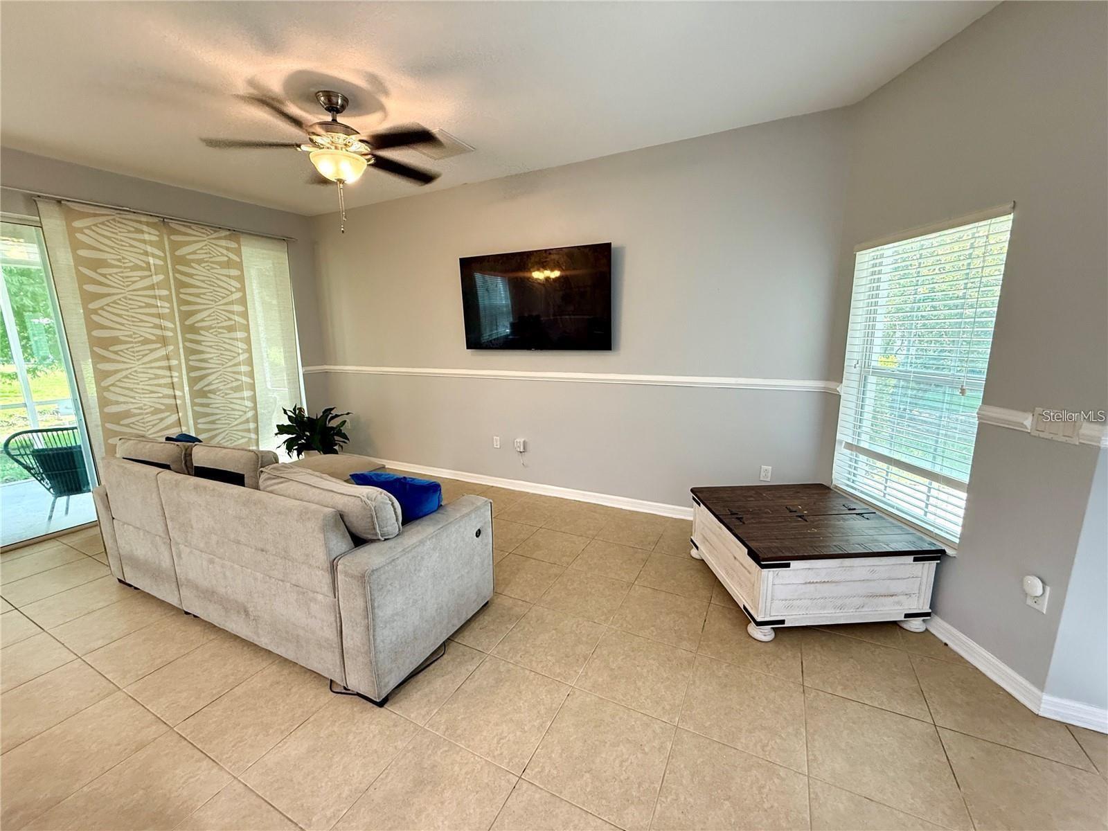 RIVERVIEW TWNHMS PH II - Residential Lease
