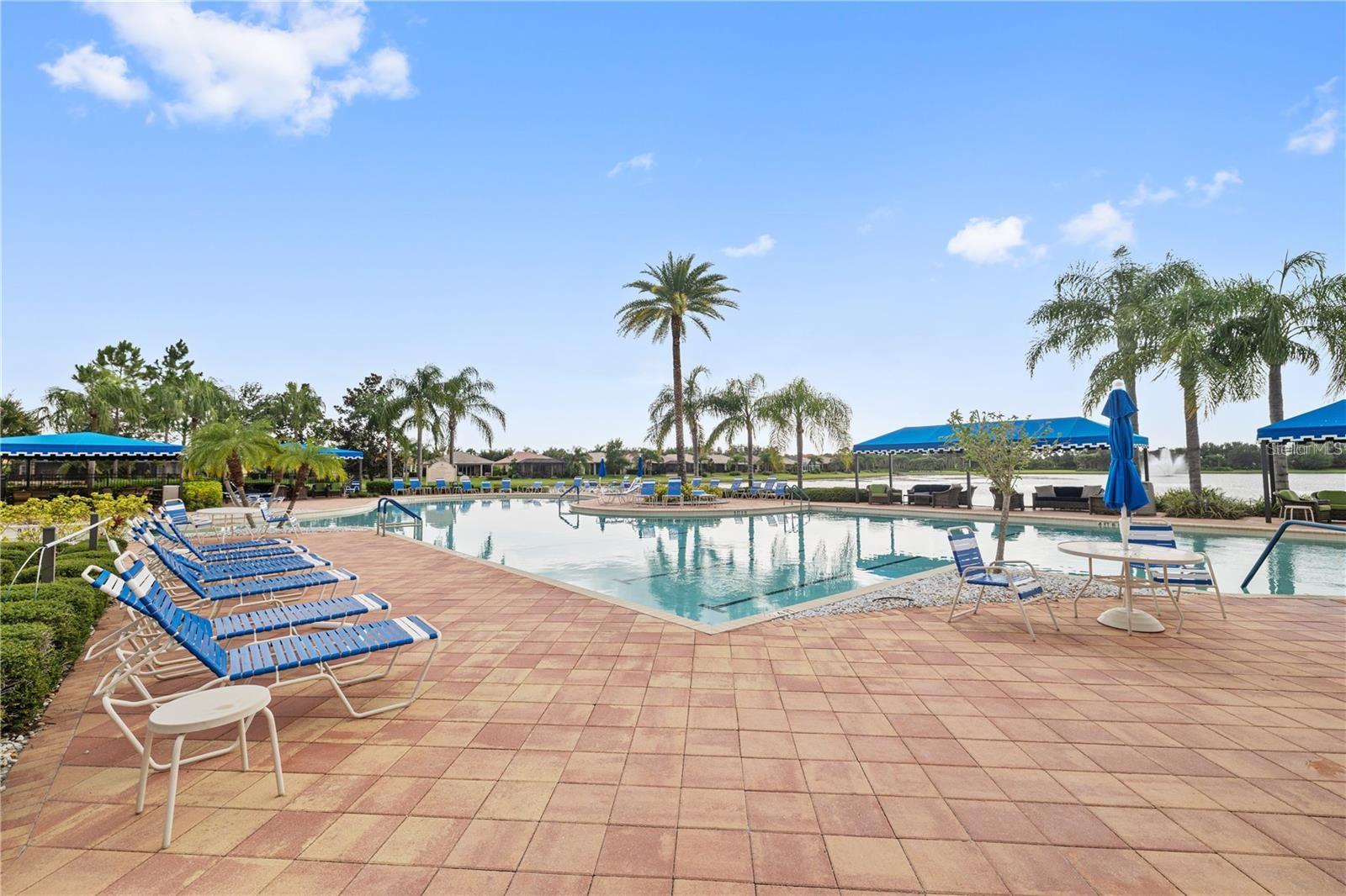 VALENCIA LAKES - Residential