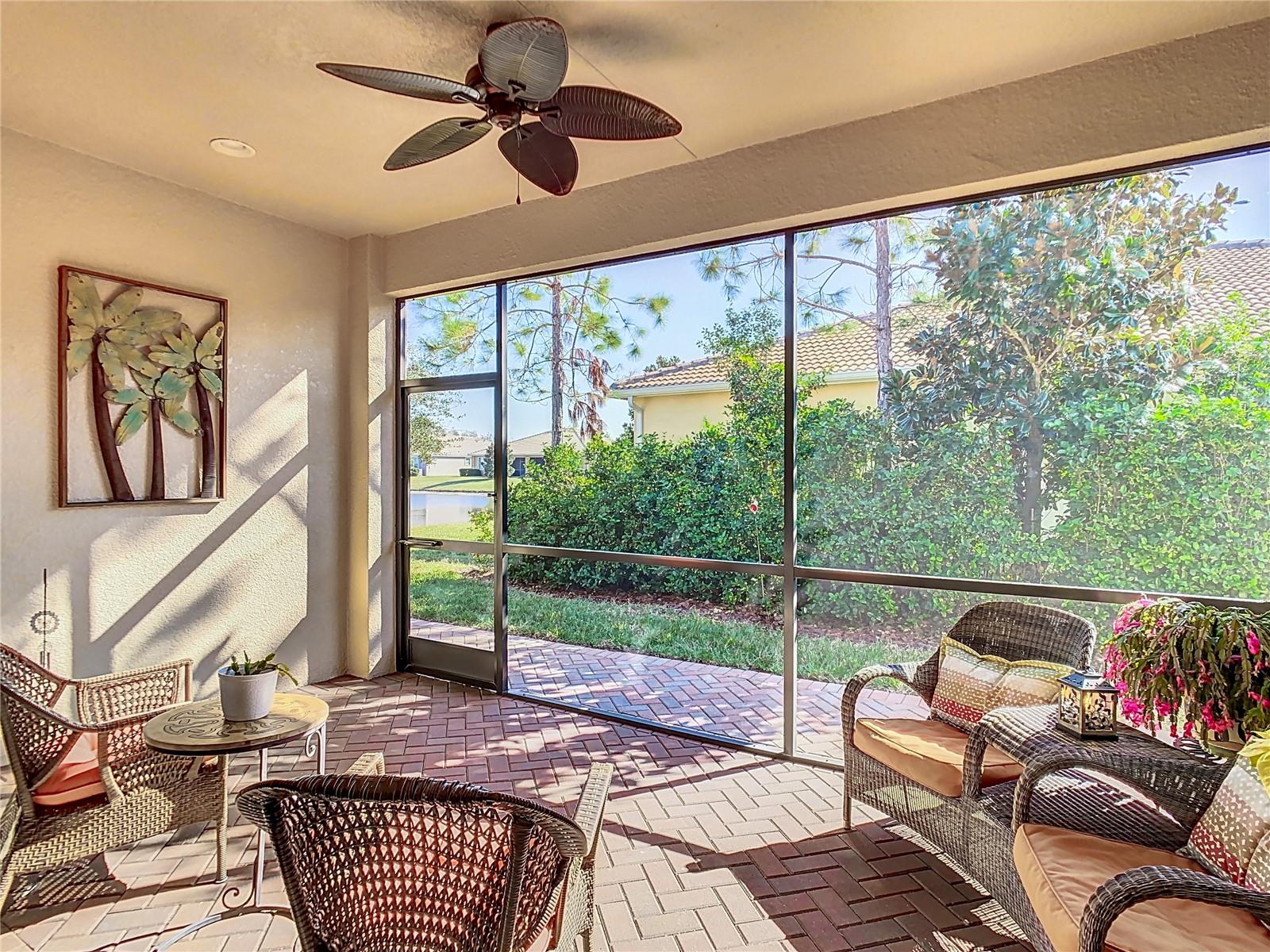 VALENCIA LAKES - Residential