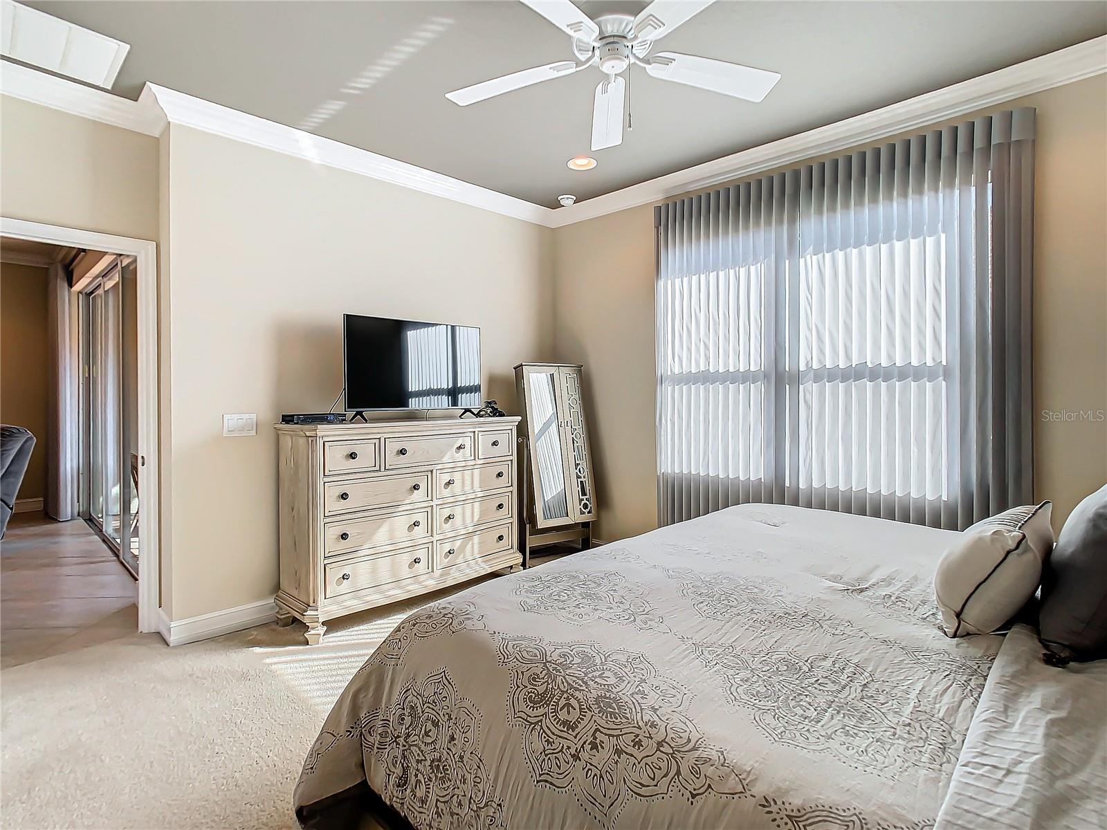 VALENCIA LAKES - Residential