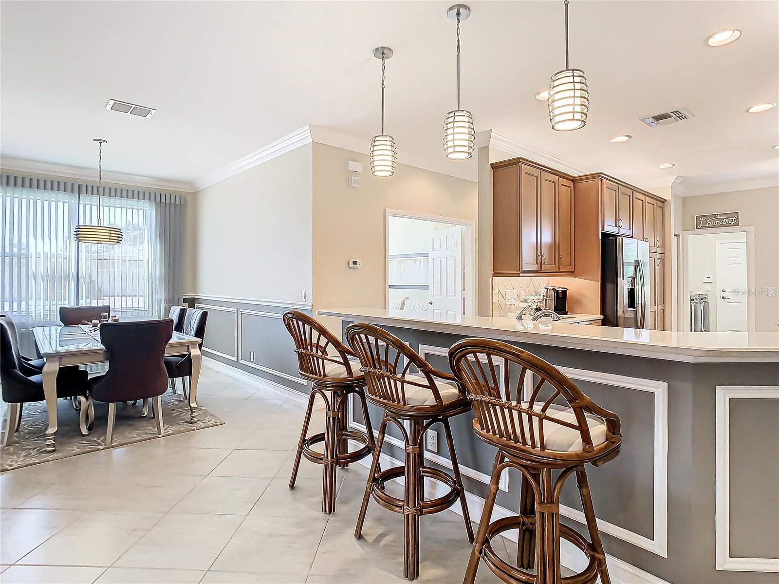 VALENCIA LAKES - Residential