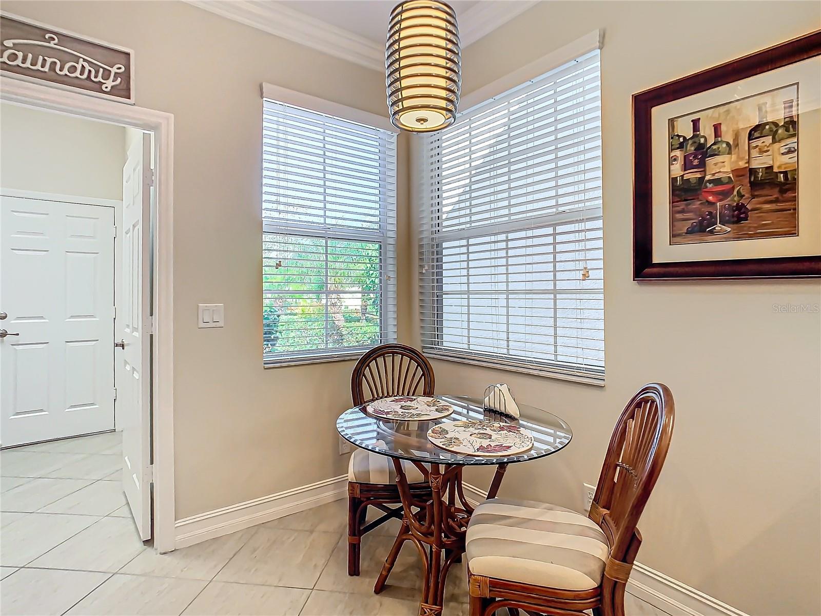 VALENCIA LAKES - Residential