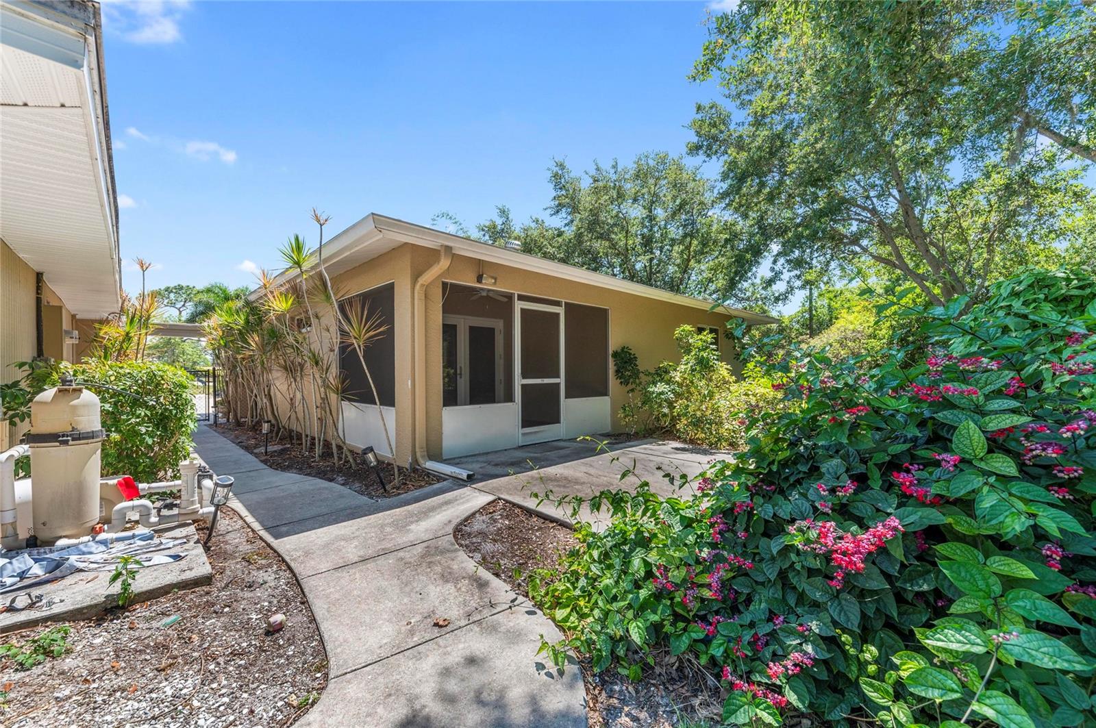 DESOTO ACRES - Residential