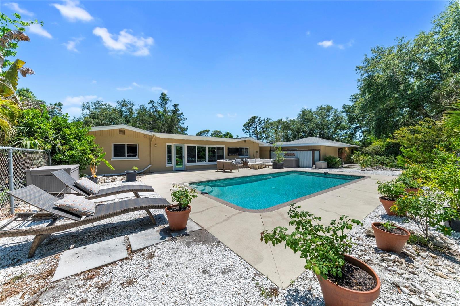 DESOTO ACRES - Residential