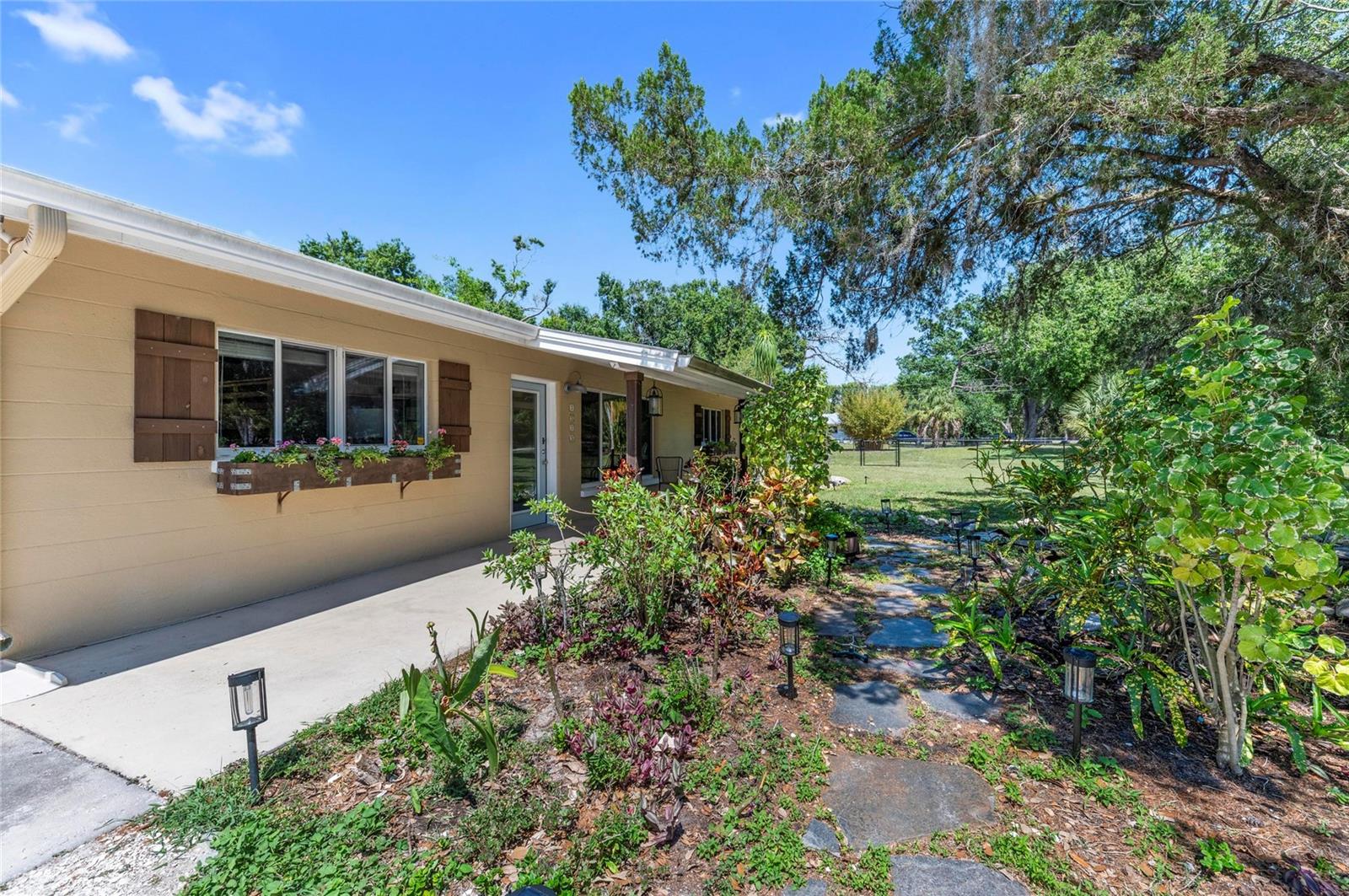 DESOTO ACRES - Residential