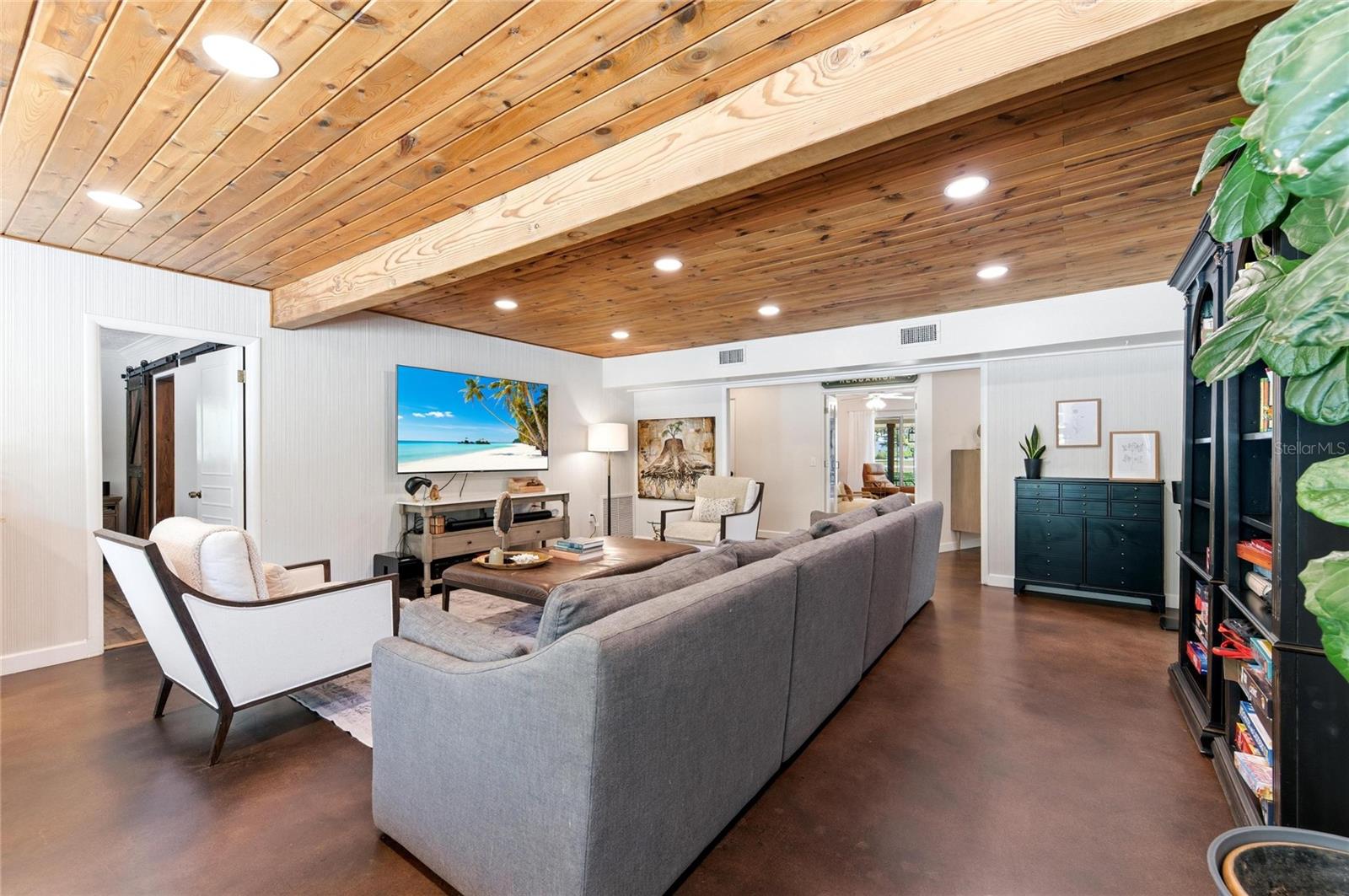 DESOTO ACRES - Residential