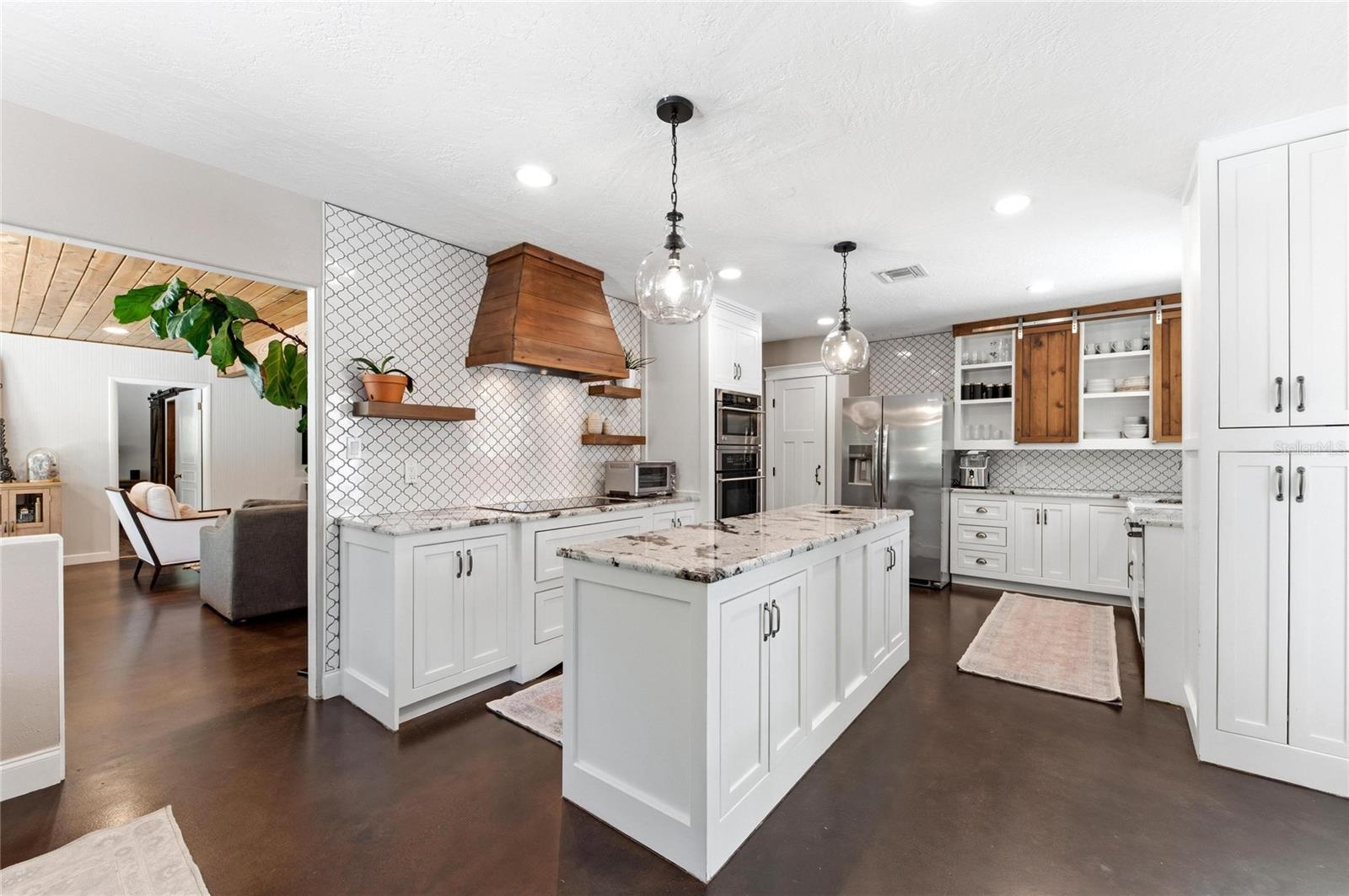 DESOTO ACRES - Residential