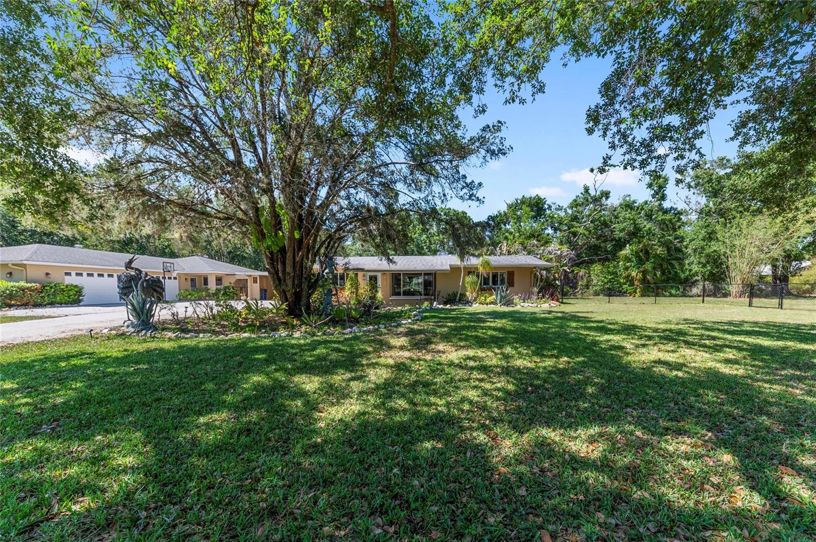 DESOTO ACRES - Residential