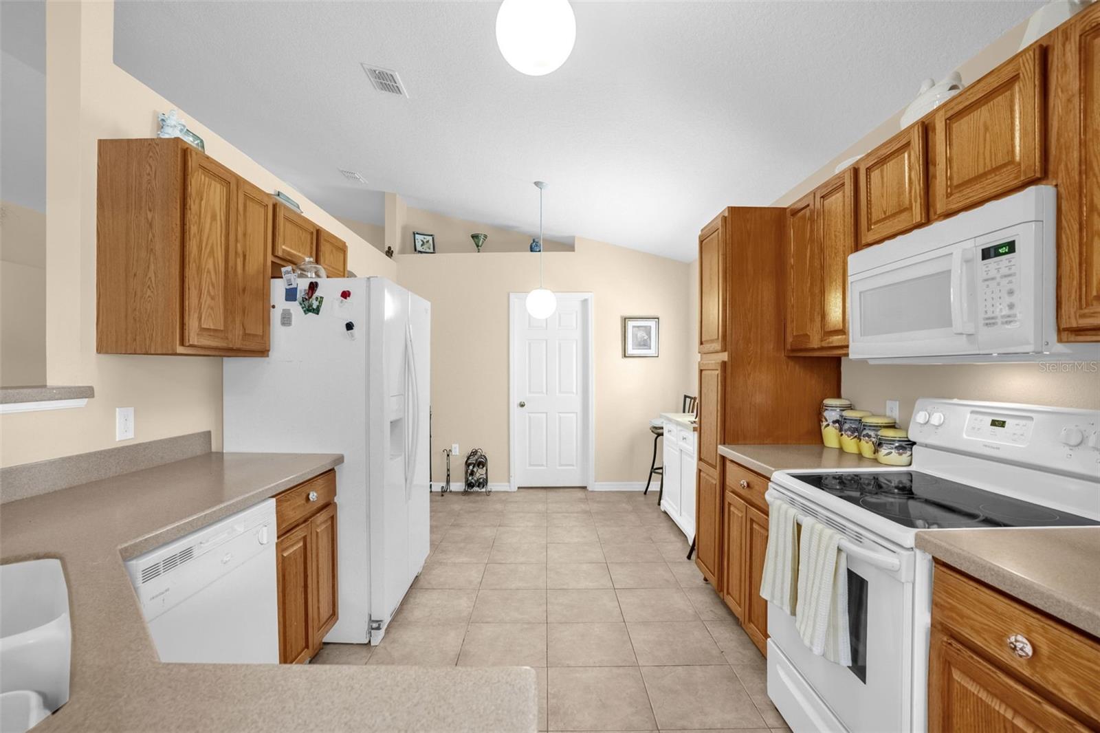 EUSTIS HILLCREST AT LAKE NETTIE - Residential