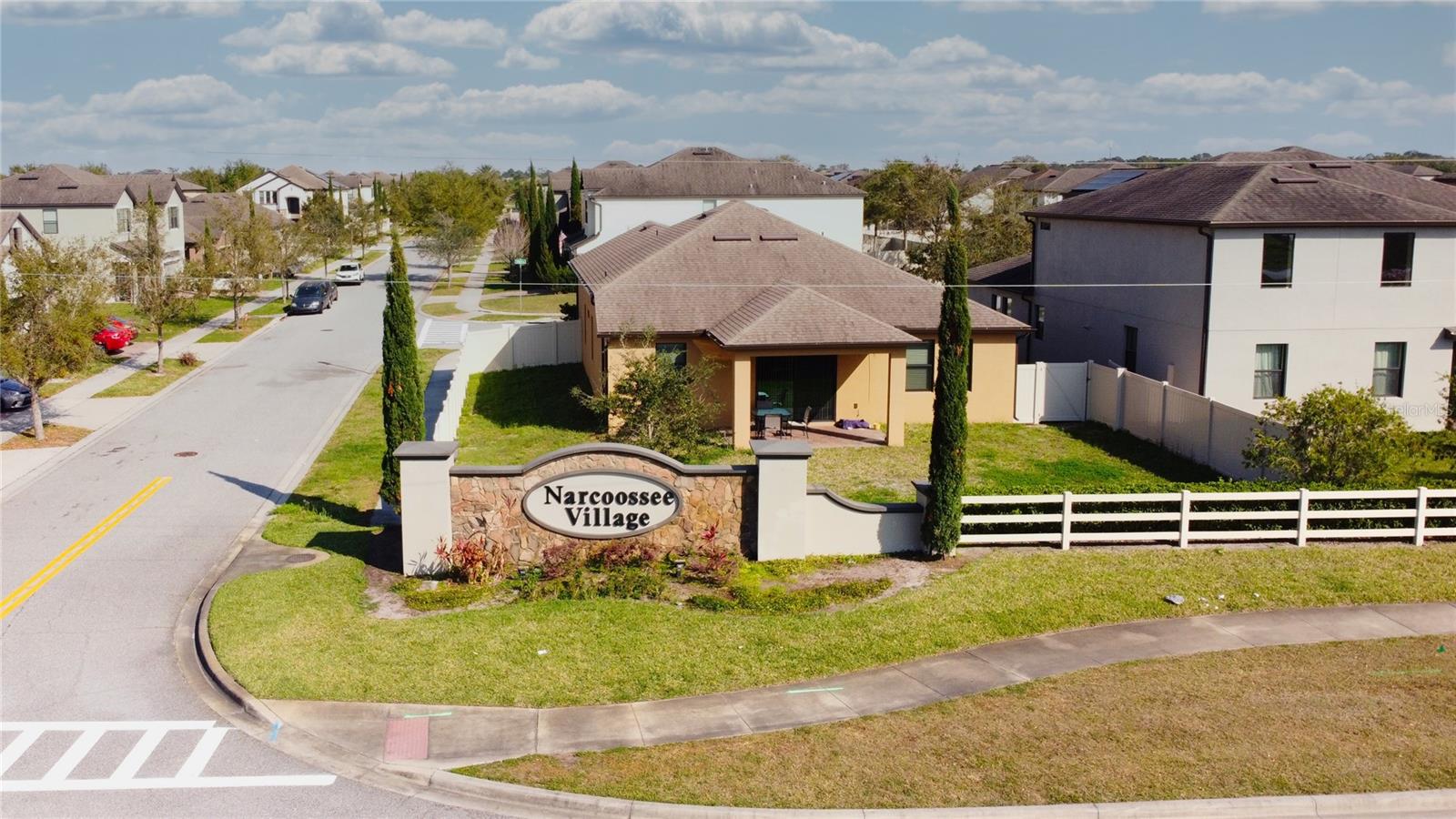 NARCOOSSEE VILLAGE PH 1 - Residential