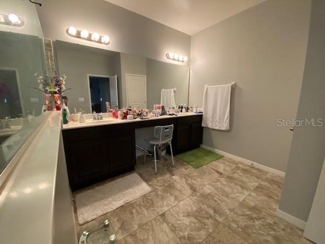 NARCOOSSEE VILLAGE PH 1 - Residential