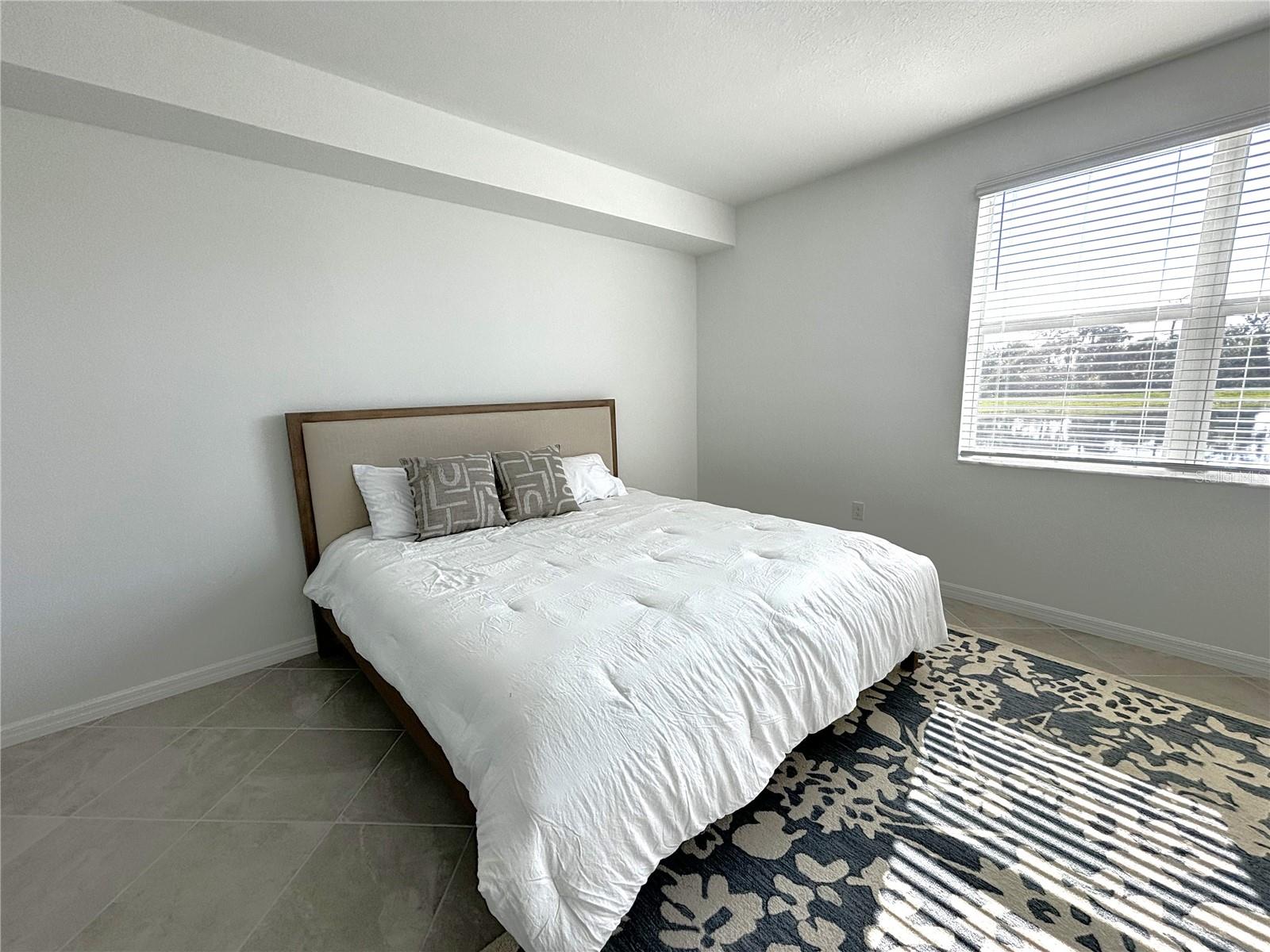 WELLEN PARK GOLF & COUNTRY CLUB - Residential Lease