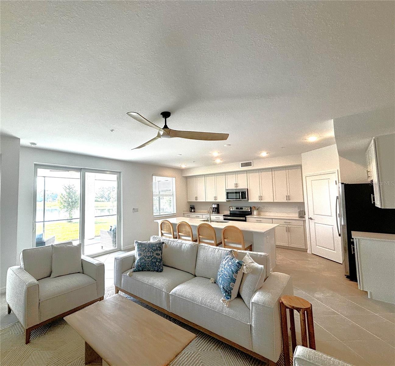 WELLEN PARK GOLF & COUNTRY CLUB - Residential Lease