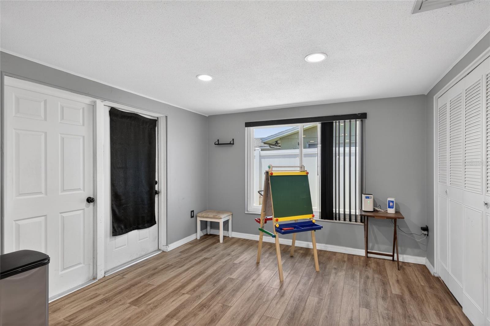 JASMINE LAKES - Residential