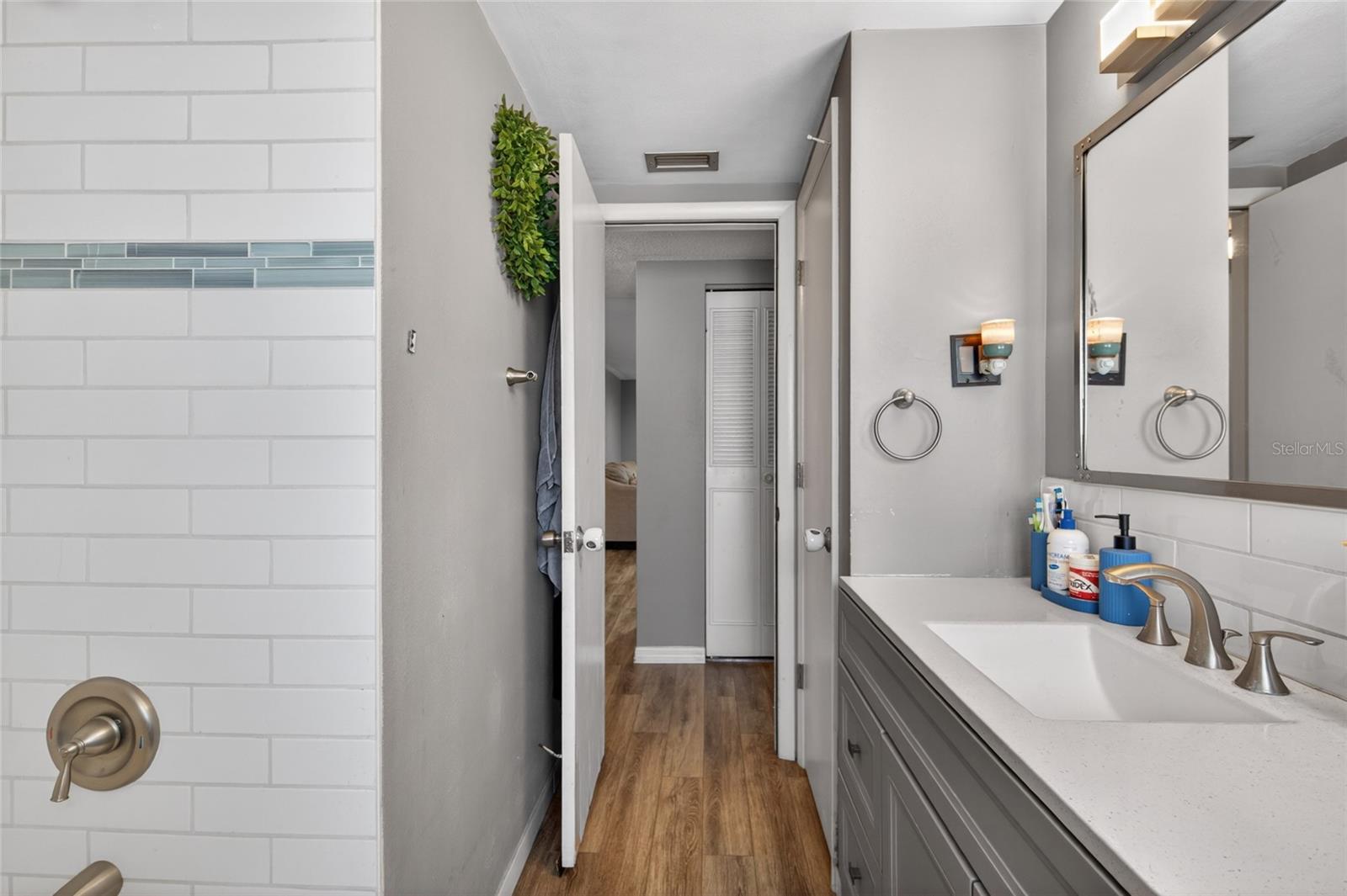 JASMINE LAKES - Residential