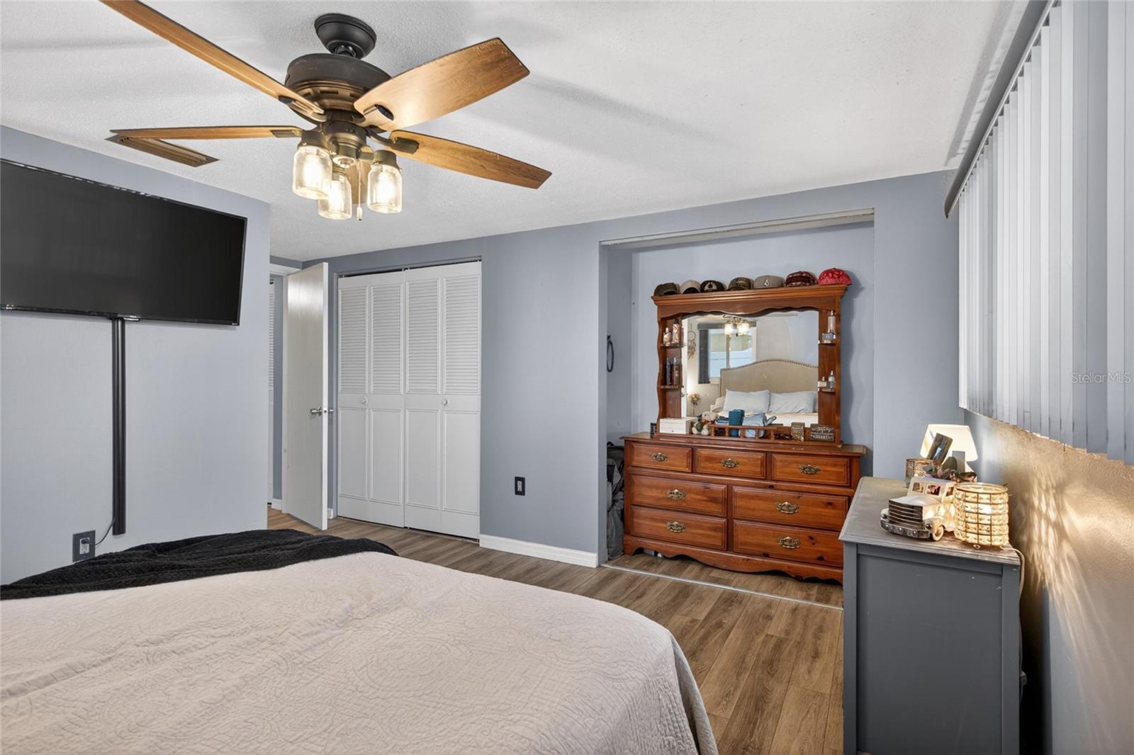 JASMINE LAKES - Residential