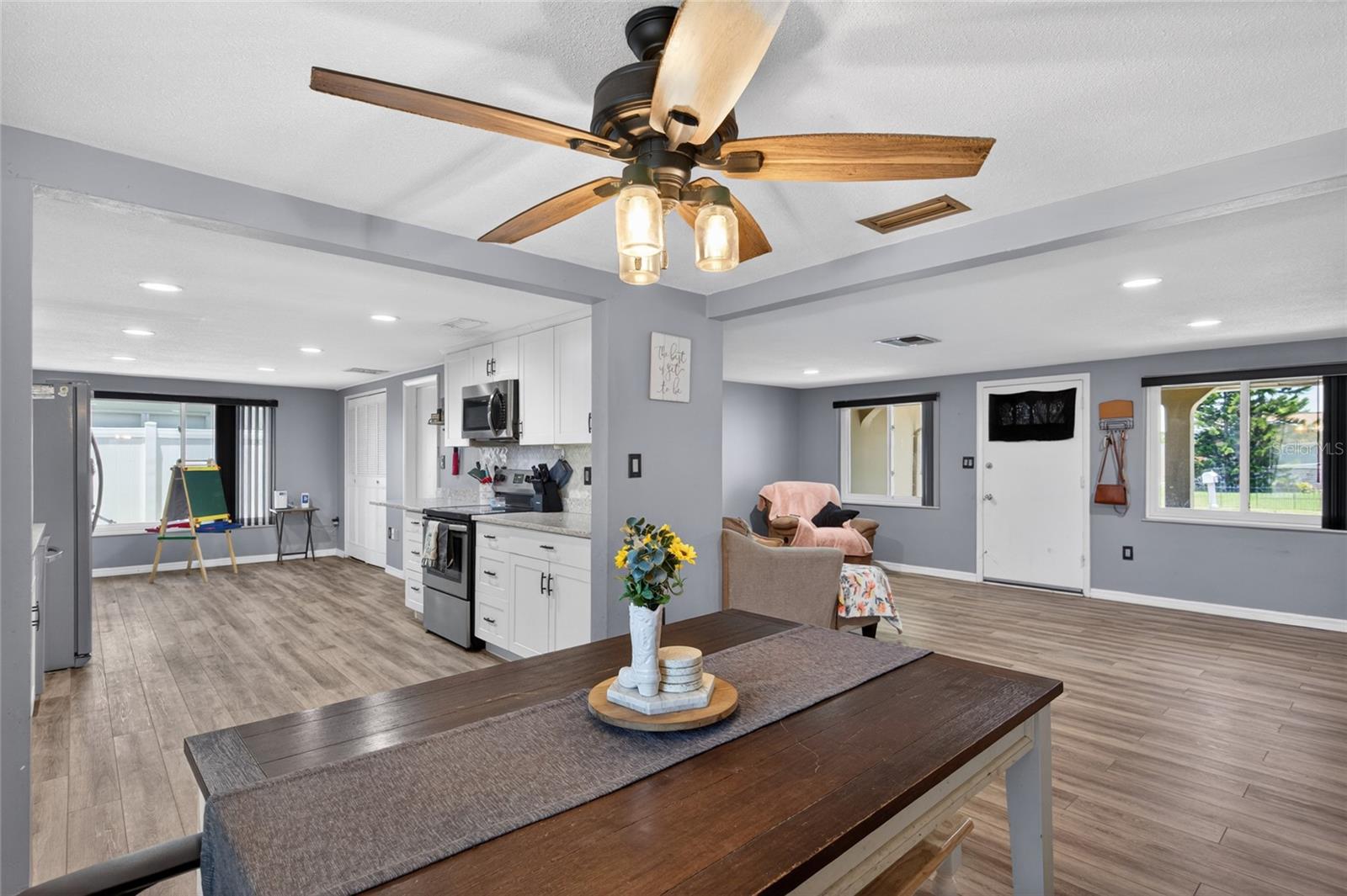 JASMINE LAKES - Residential