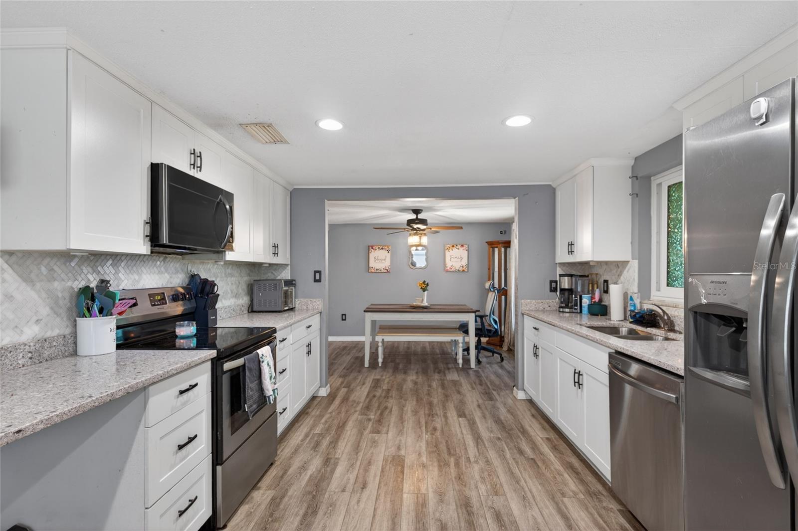 JASMINE LAKES - Residential