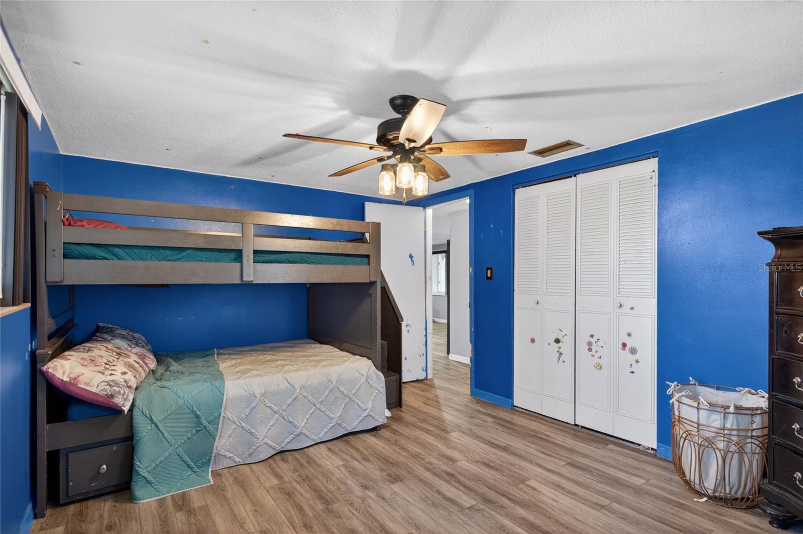 JASMINE LAKES - Residential