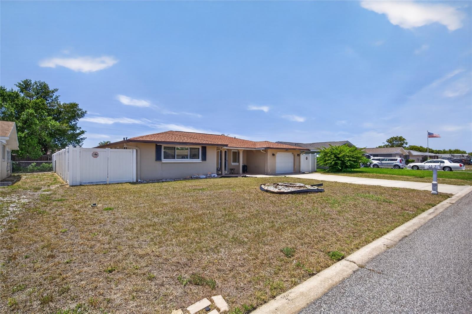 JASMINE LAKES - Residential