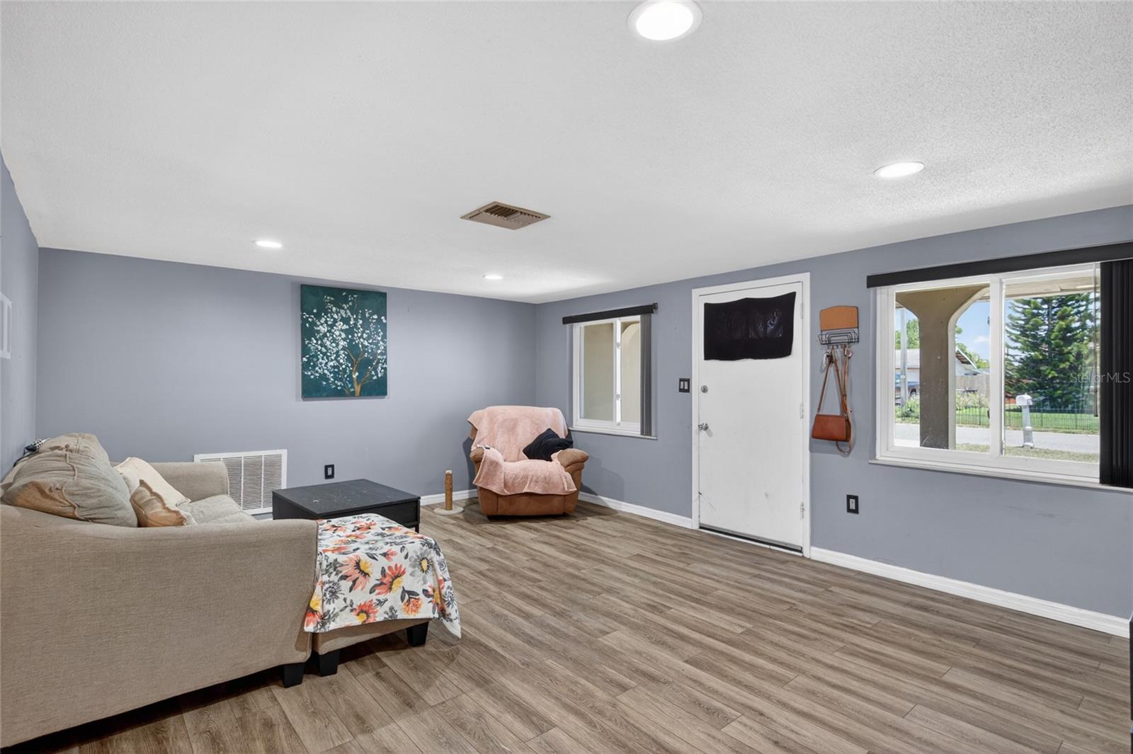 JASMINE LAKES - Residential